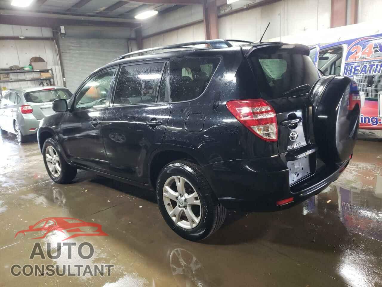 TOYOTA RAV4 2011 - JTMBF4DVXBD043051