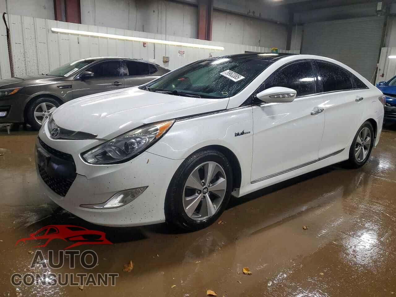 HYUNDAI SONATA 2012 - KMHEC4A45CA047217