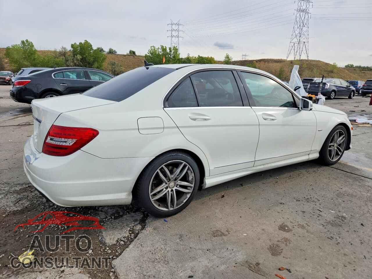 MERCEDES-BENZ C-CLASS C2 2012 - WDDGF4HB1CA606535