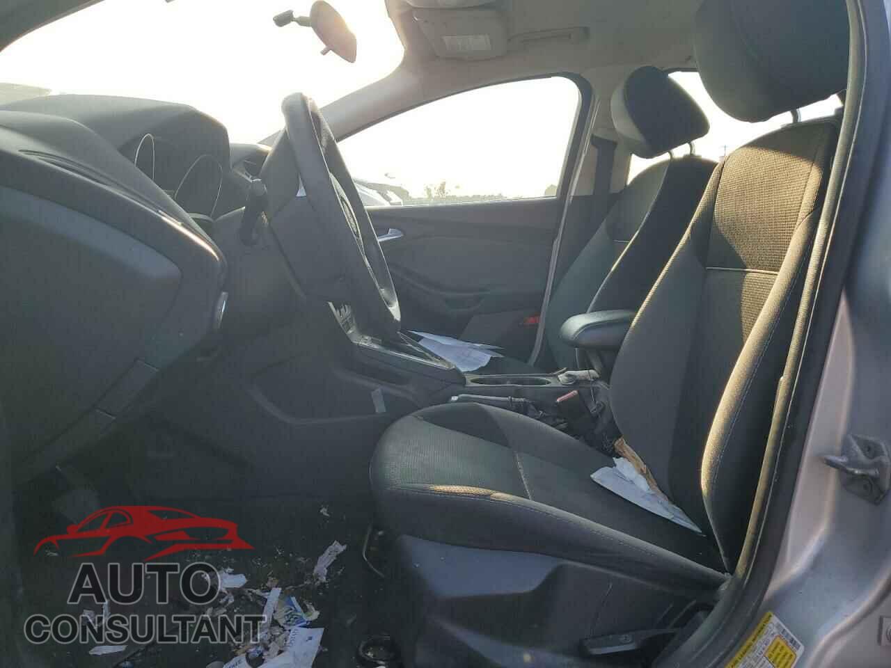 FORD FOCUS 2014 - 1FADP3F28EL279121
