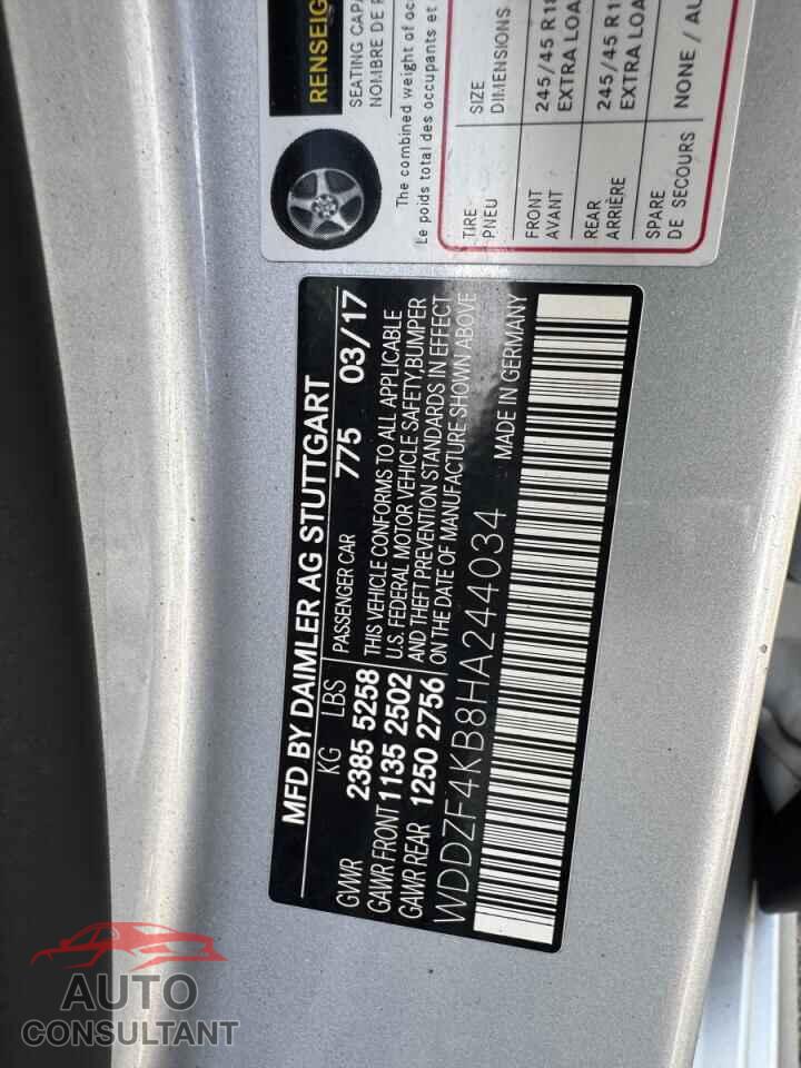MERCEDES-BENZ E-CLASS 2017 - WDDZF4KB8HA244034