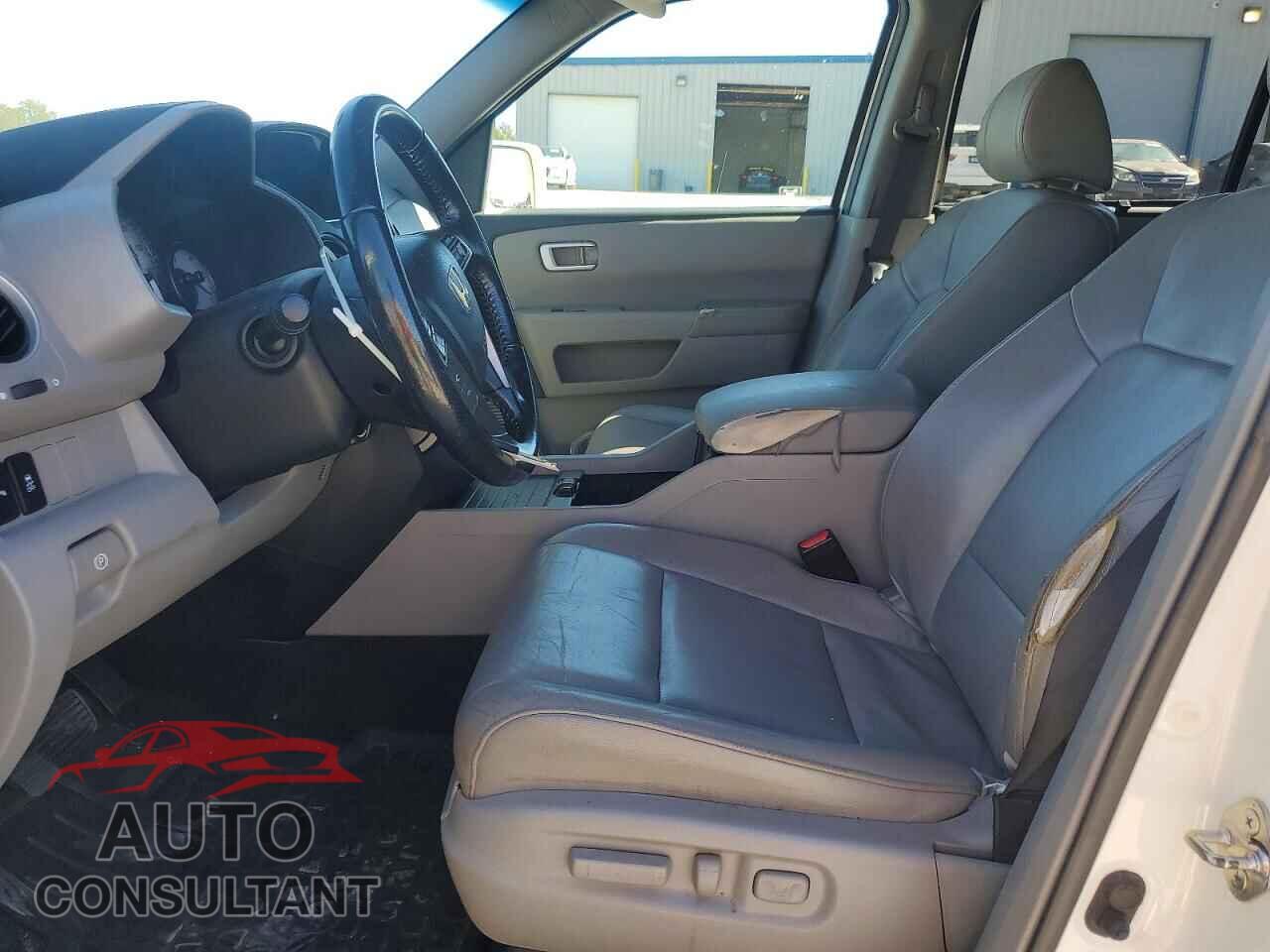 HONDA PILOT 2012 - 5FNYF4H97CB078860