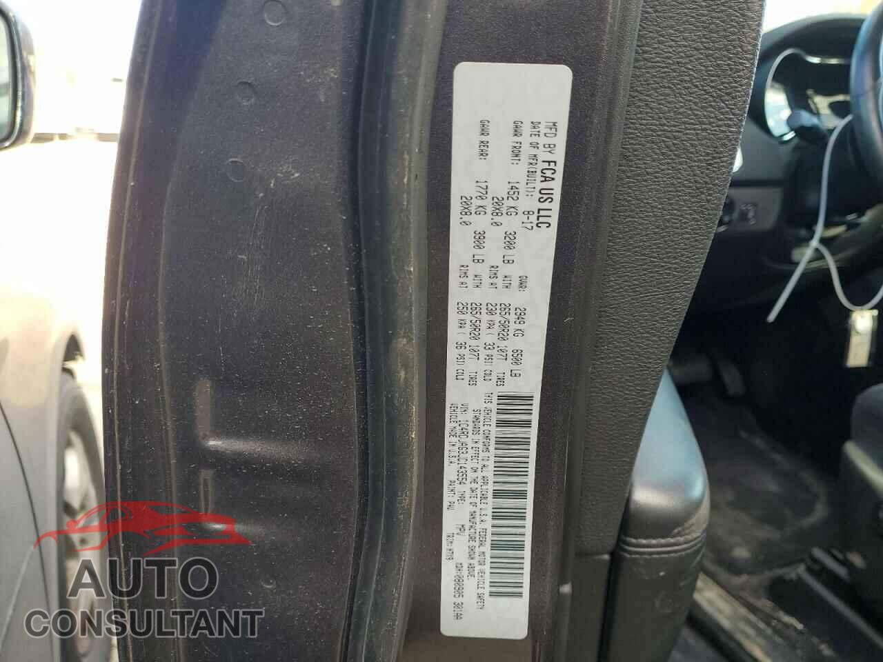 DODGE DURANGO 2018 - 1C4RDJAG3JC143554