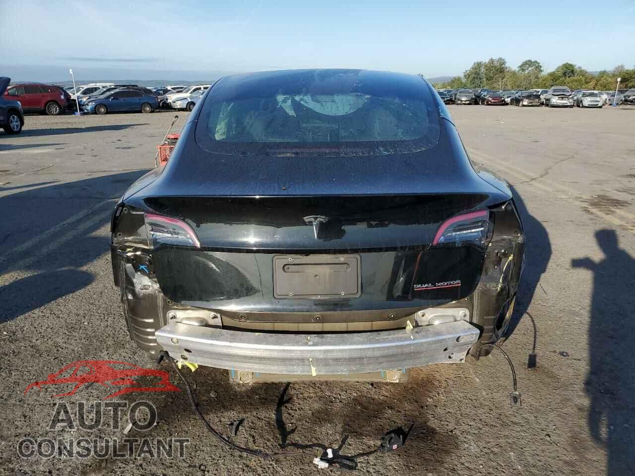 TESLA MODEL 3 2019 - 5YJ3E1EB7KF432197