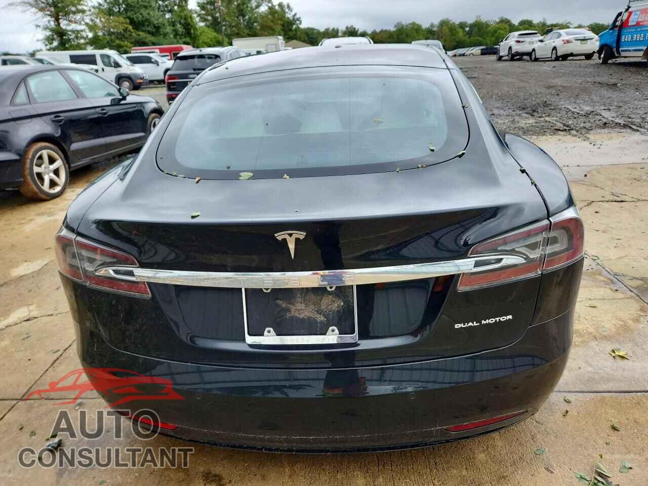 TESLA MODEL S 2020 - 5YJSA1E28LF359785