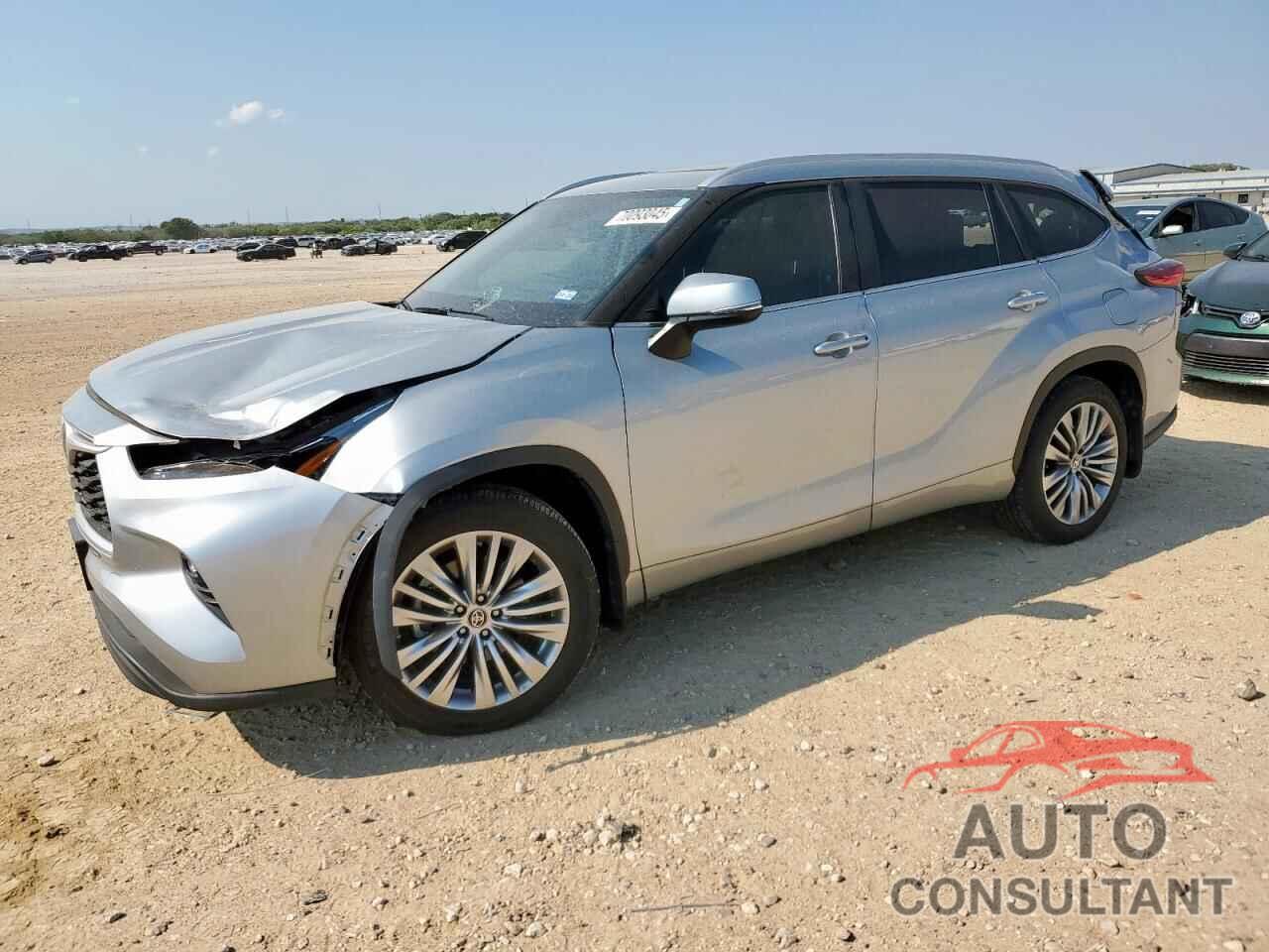TOYOTA HIGHLANDER 2023 - 5TDKDRAH1PS032646