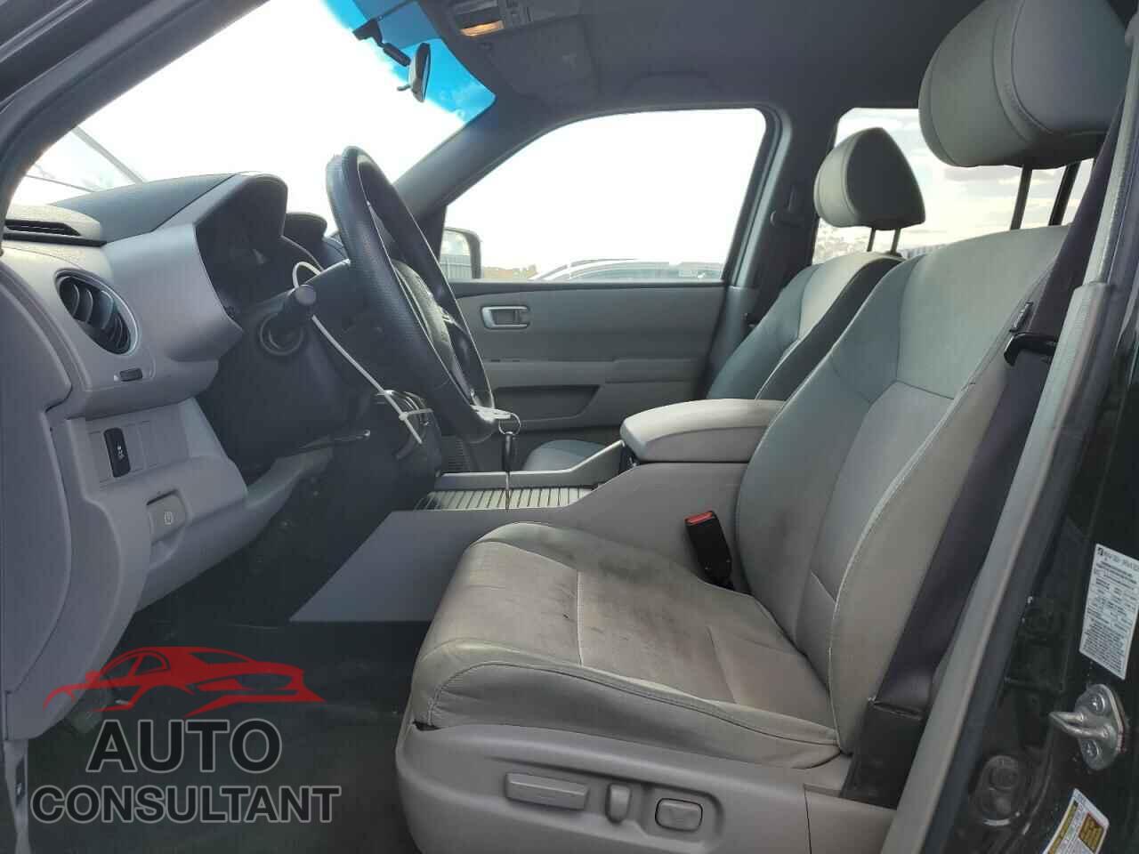 HONDA PILOT 2012 - 5FNYF4H49CB006272