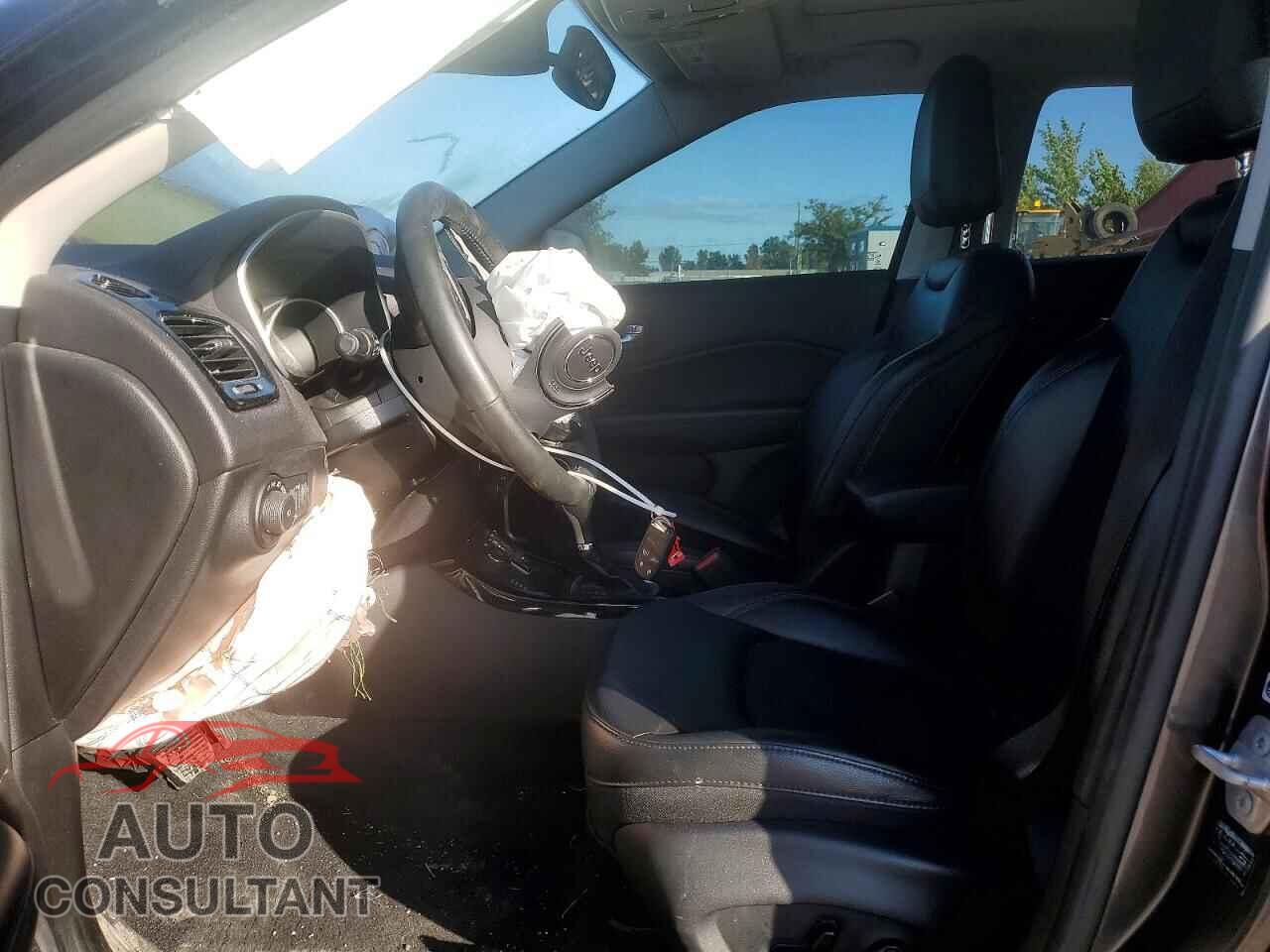 JEEP COMPASS 2018 - 3C4NJDBB2JT397725