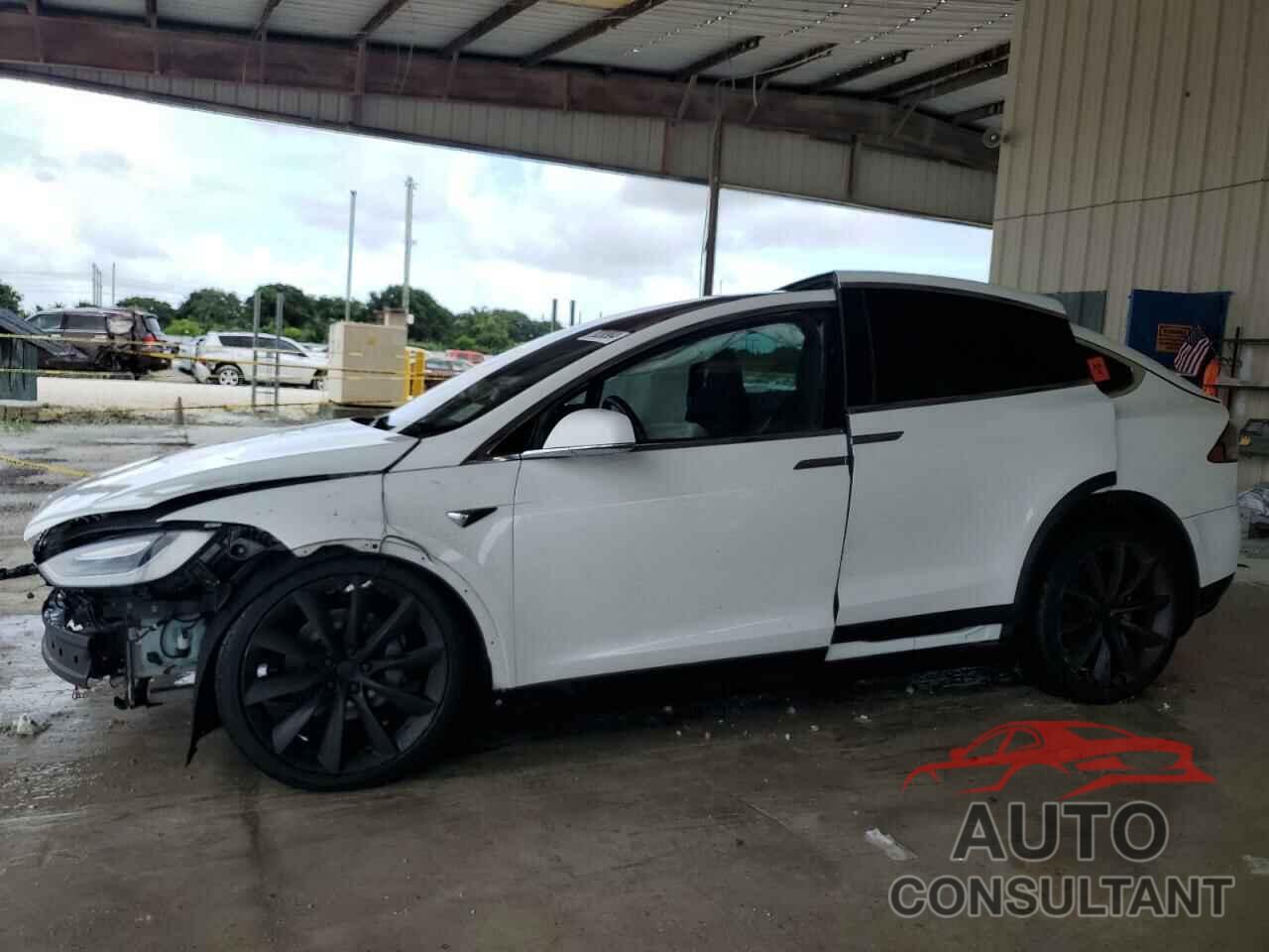 TESLA MODEL X 2017 - 5YJXCBE29HF037881