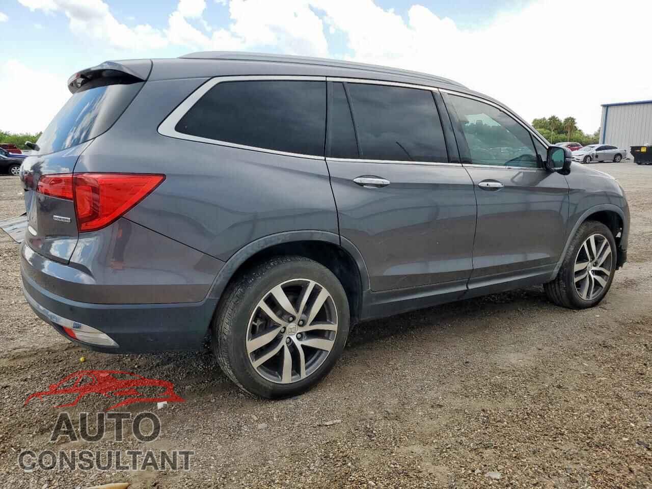 HONDA PILOT 2017 - 5FNYF5H99HB006569
