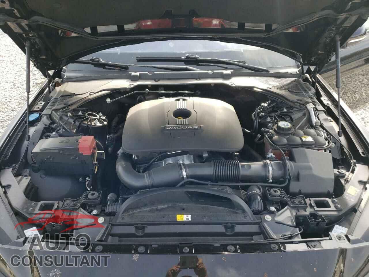 JAGUAR XE 2017 - SAJAR4BG8HA972772