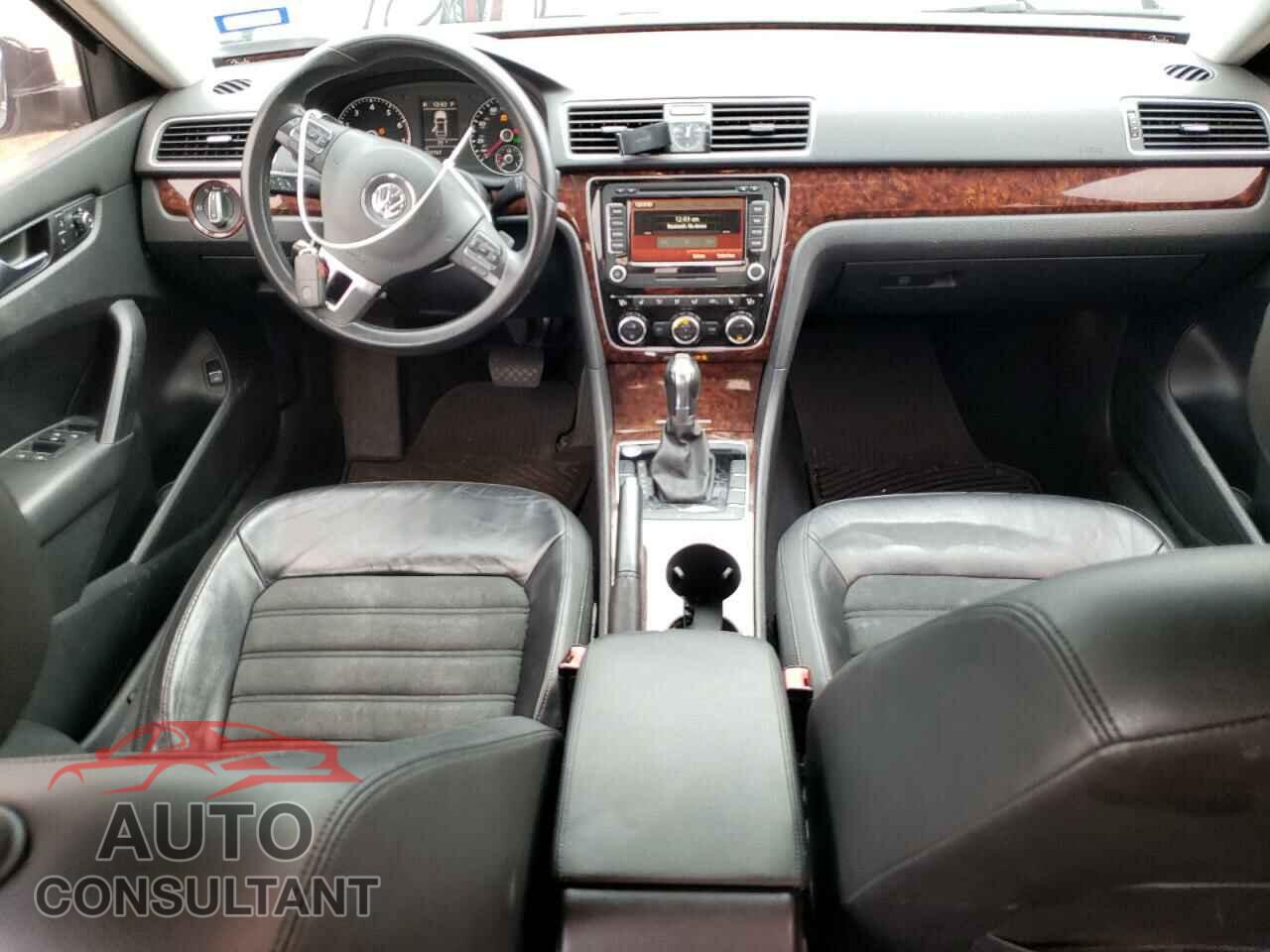 VOLKSWAGEN PASSAT 2013 - 1VWCM7A31DC057800