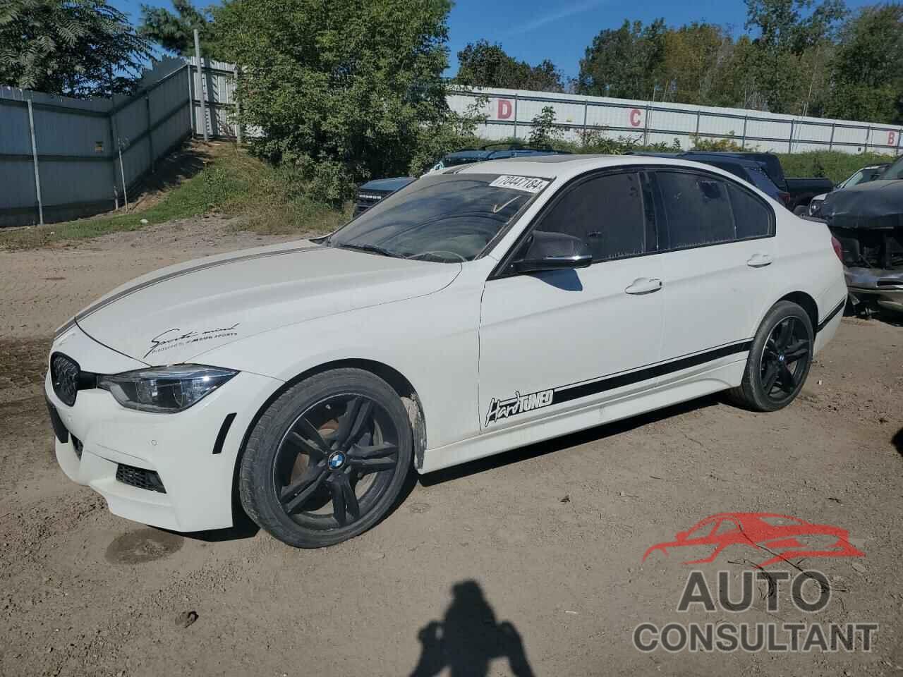 BMW 3 SERIES 2016 - WBA8E3G52GNT75616