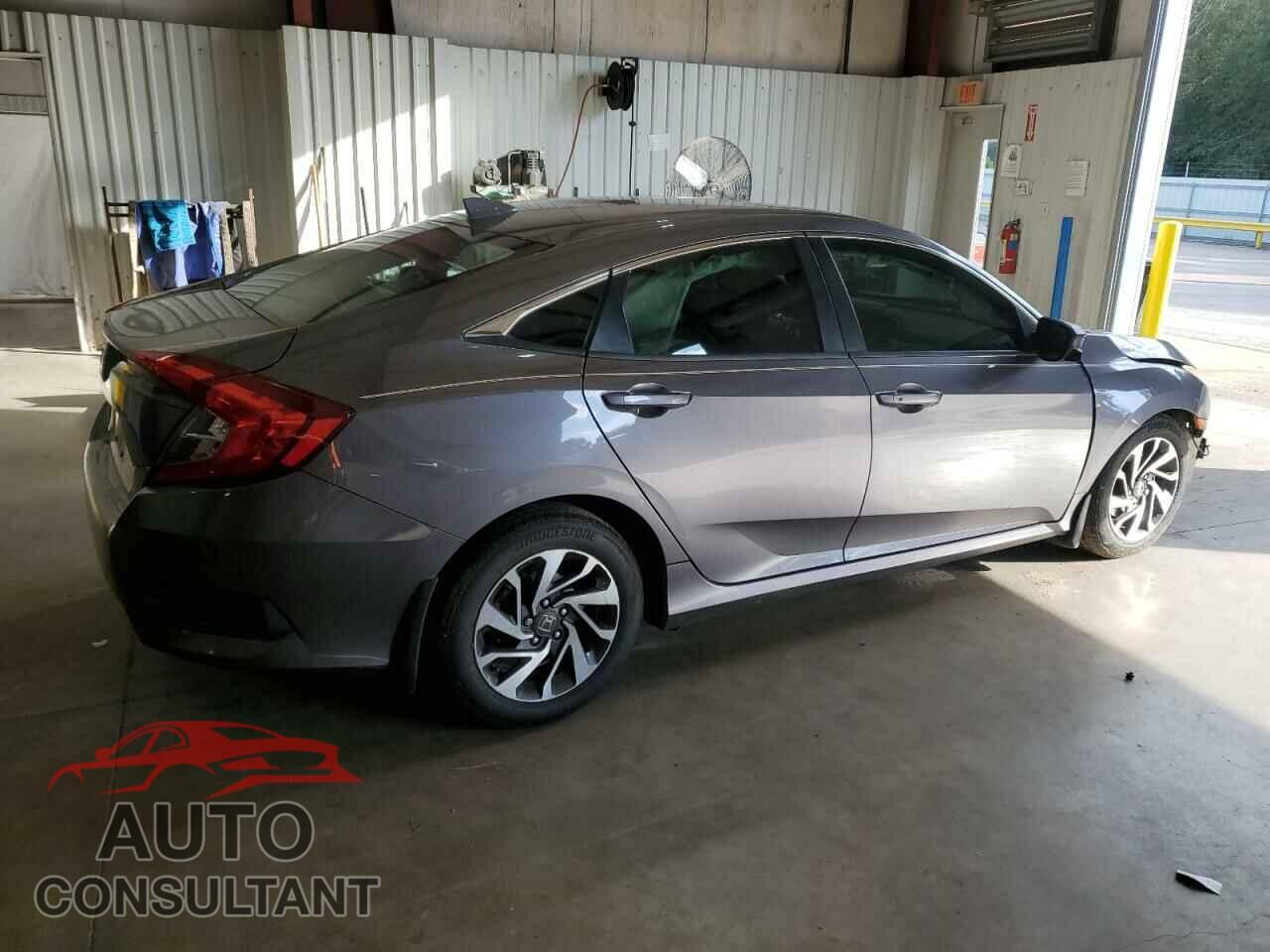 HONDA CIVIC 2017 - 19XFC2F78HE016046