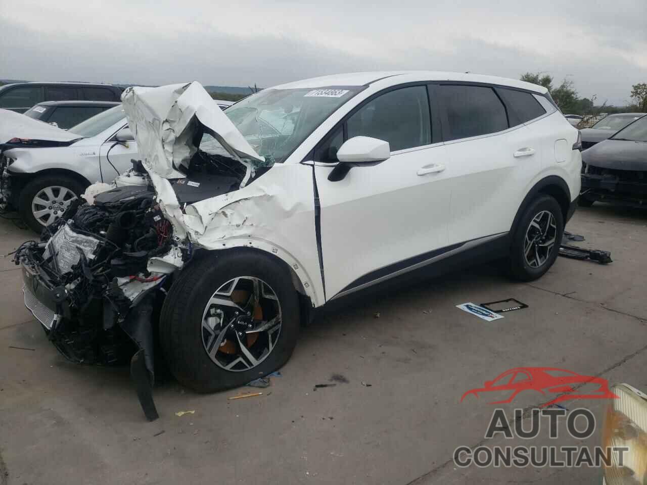 KIA SPORTAGE 2023 - KNDPU3AF7P7211060
