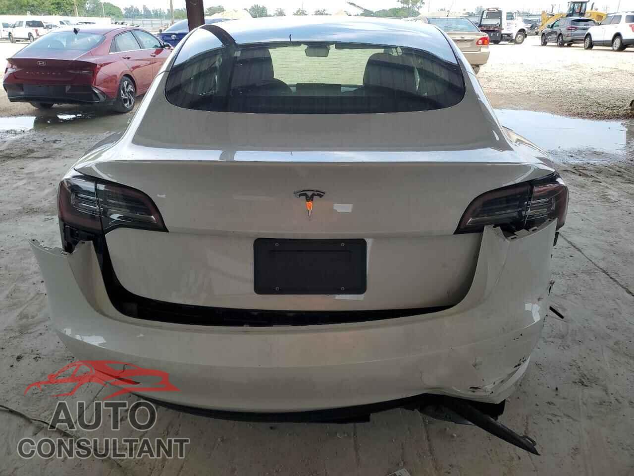 TESLA MODEL 3 2023 - 5YJ3E1EA1PF431996