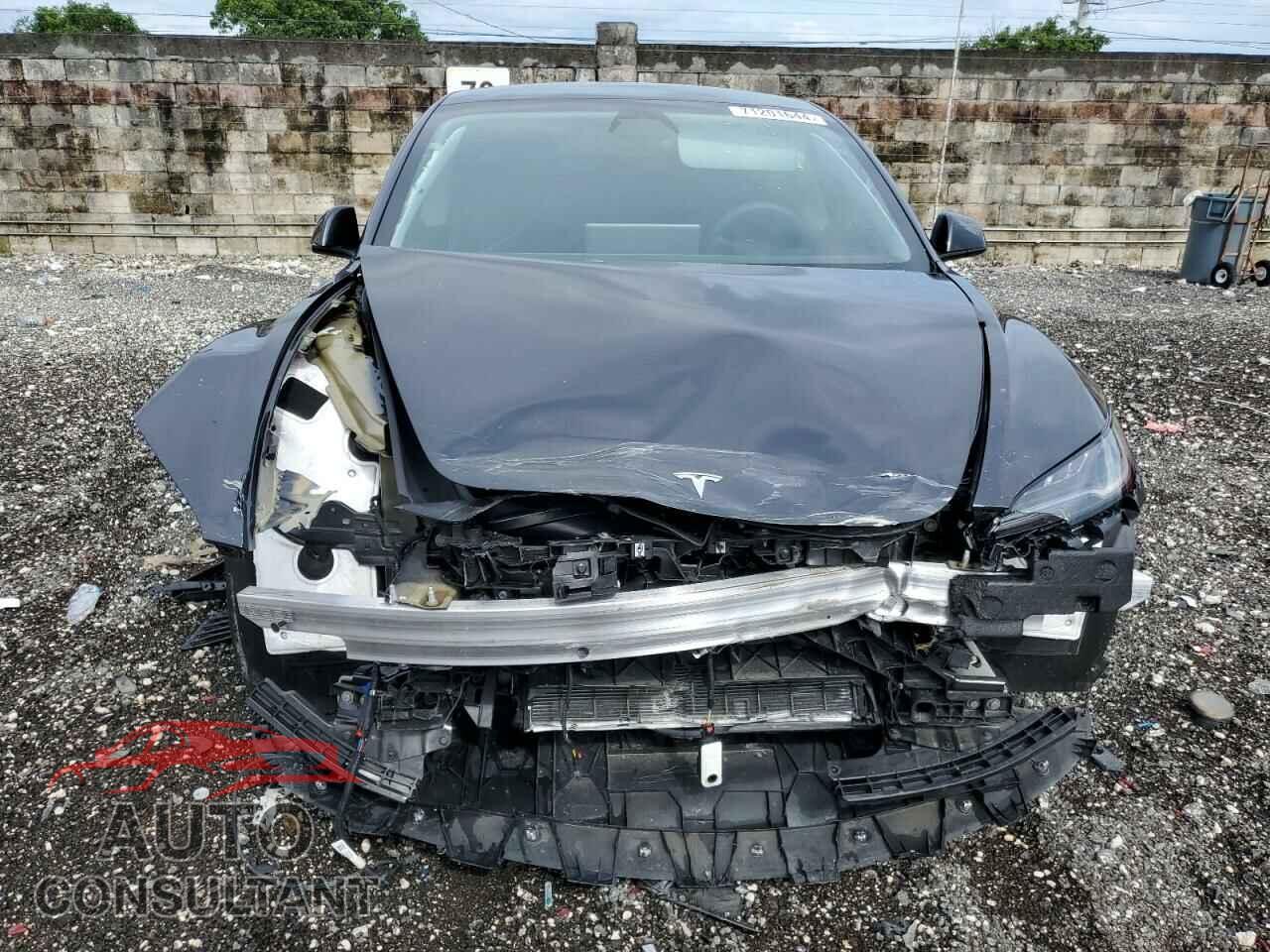 TESLA MODEL 3 2024 - 5YJ3E1EA1RF724493