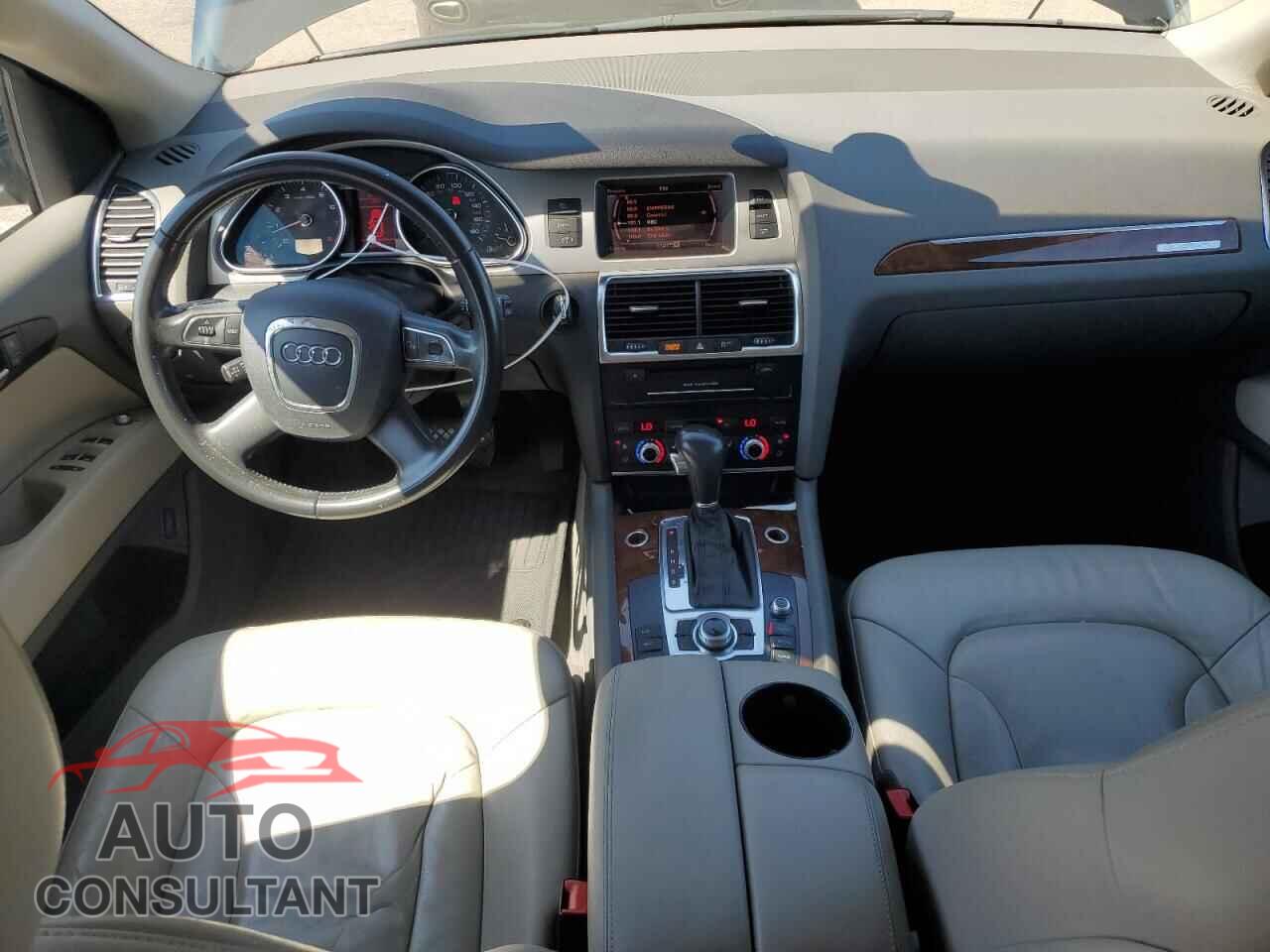AUDI Q7 2011 - WA1CGAFEXBD008484