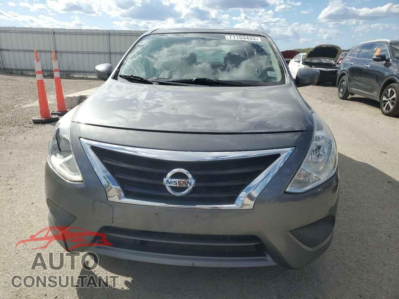 NISSAN VERSA 2017 - 3N1CN7AP1HL849493