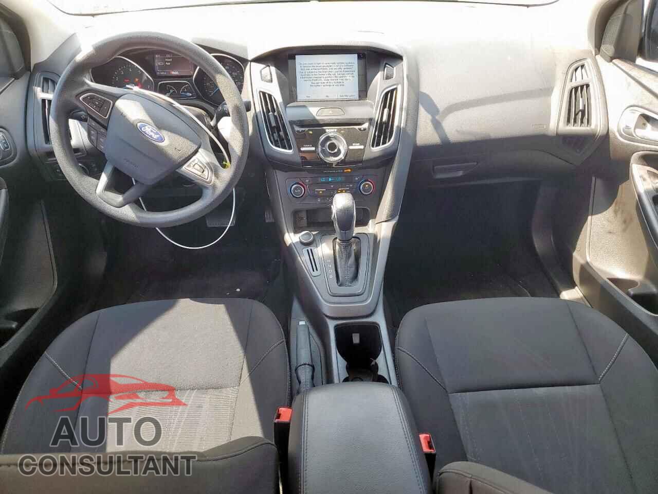 FORD FOCUS 2017 - 1FADP3H26HL324252