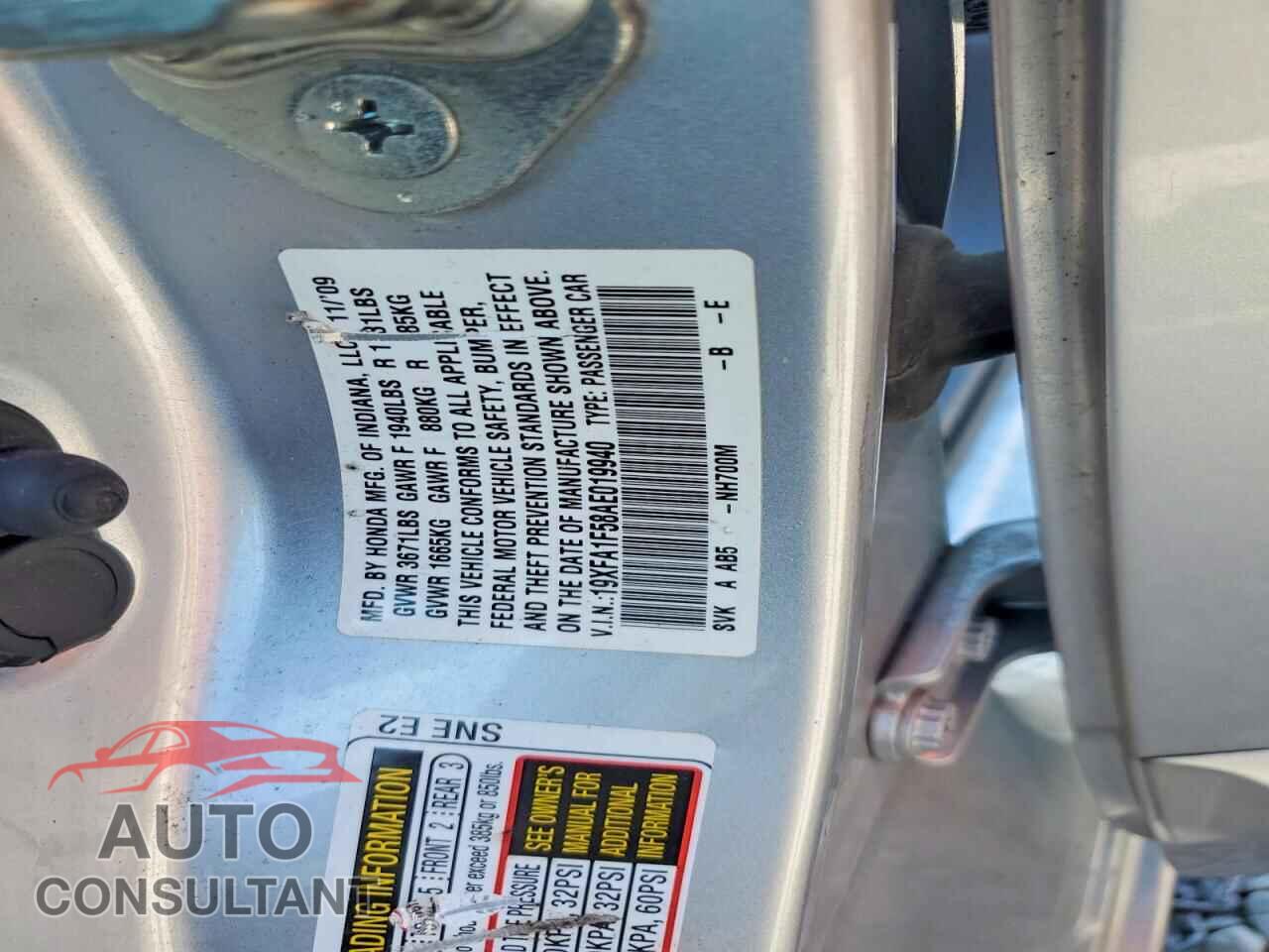 HONDA CIVIC 2010 - 19XFA1F58AE019940