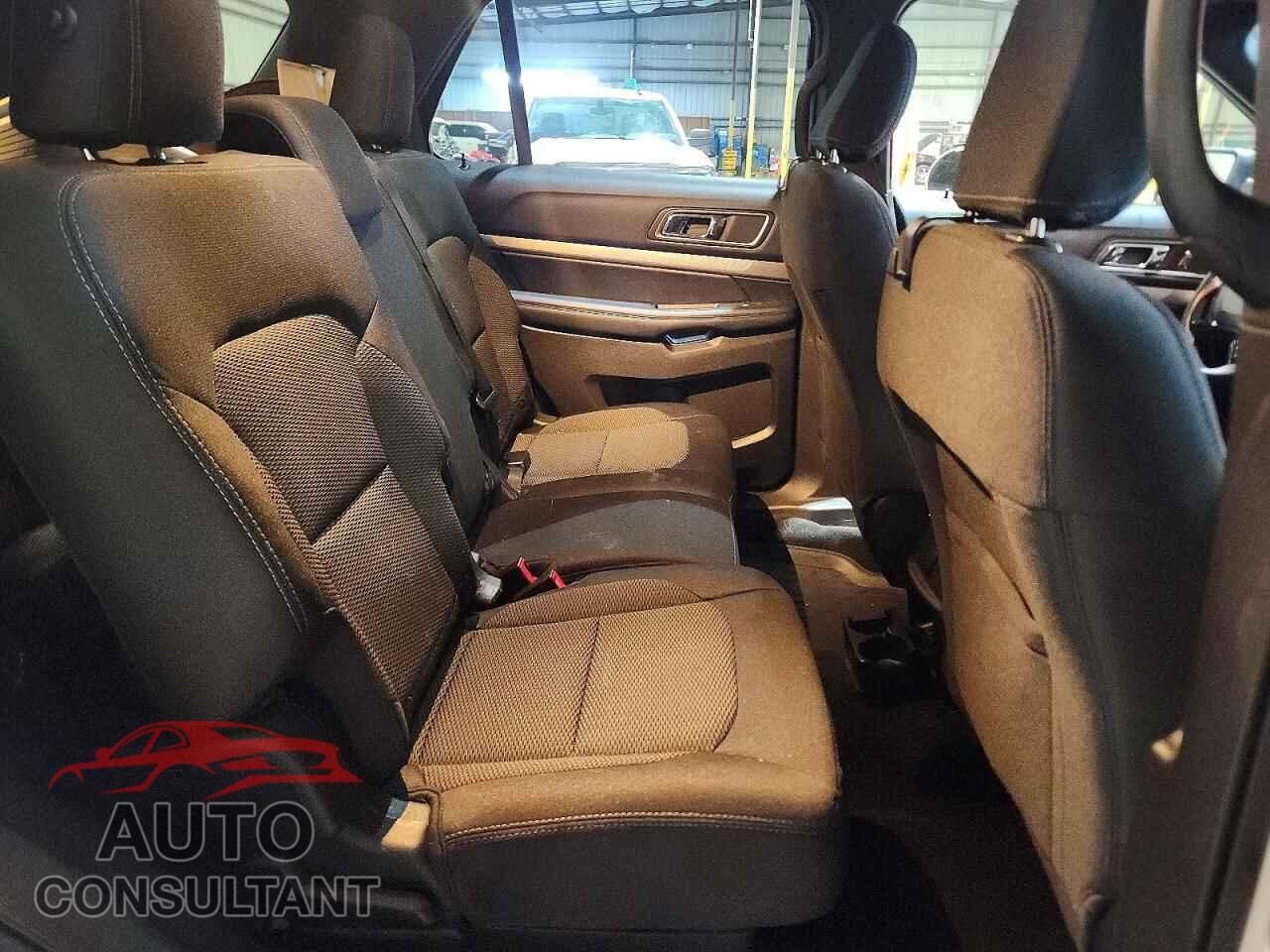 FORD EXPLORER 2018 - 1FM5K8D83JGA34324