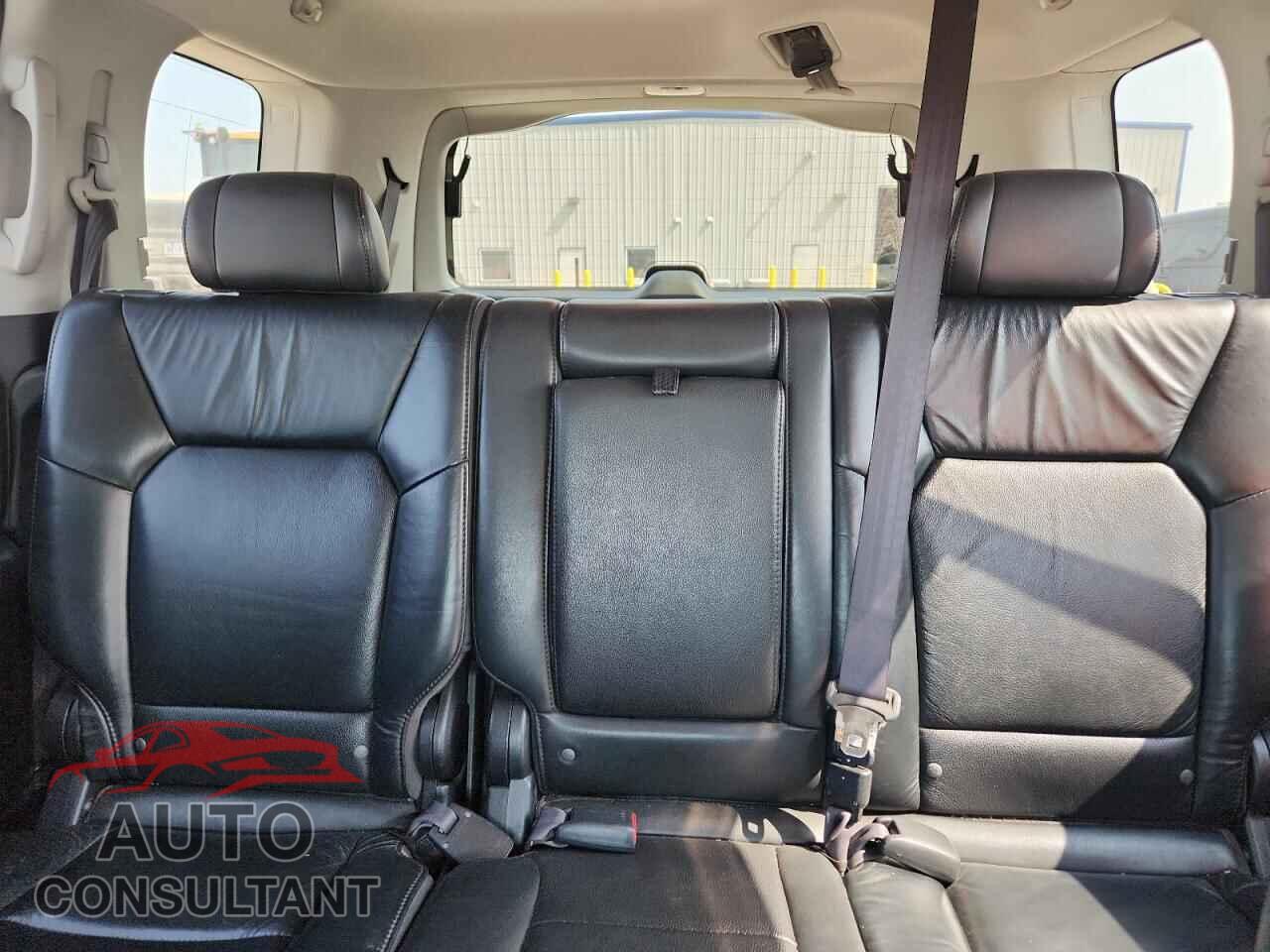 HONDA PILOT 2011 - 5FNYF4H52BB056650