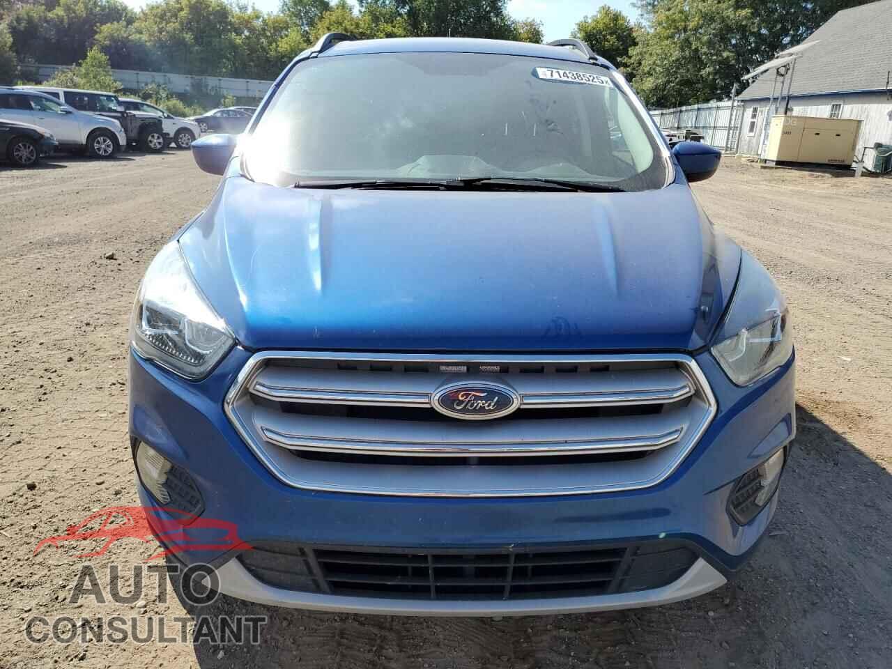 FORD ESCAPE 2017 - 1FMCU9GDXHUC48576
