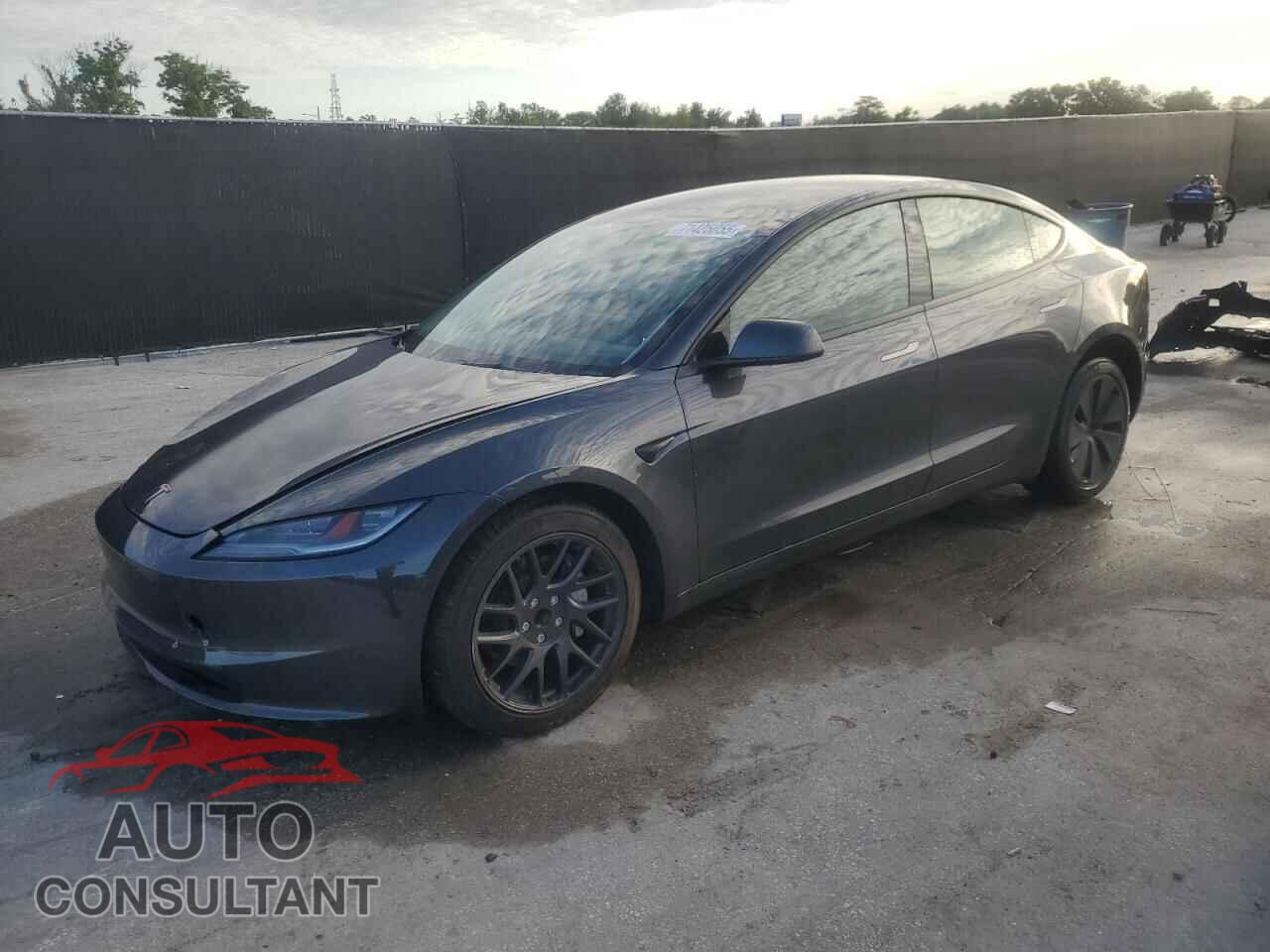 TESLA MODEL 3 2024 - 5YJ3E1EA9RF751683
