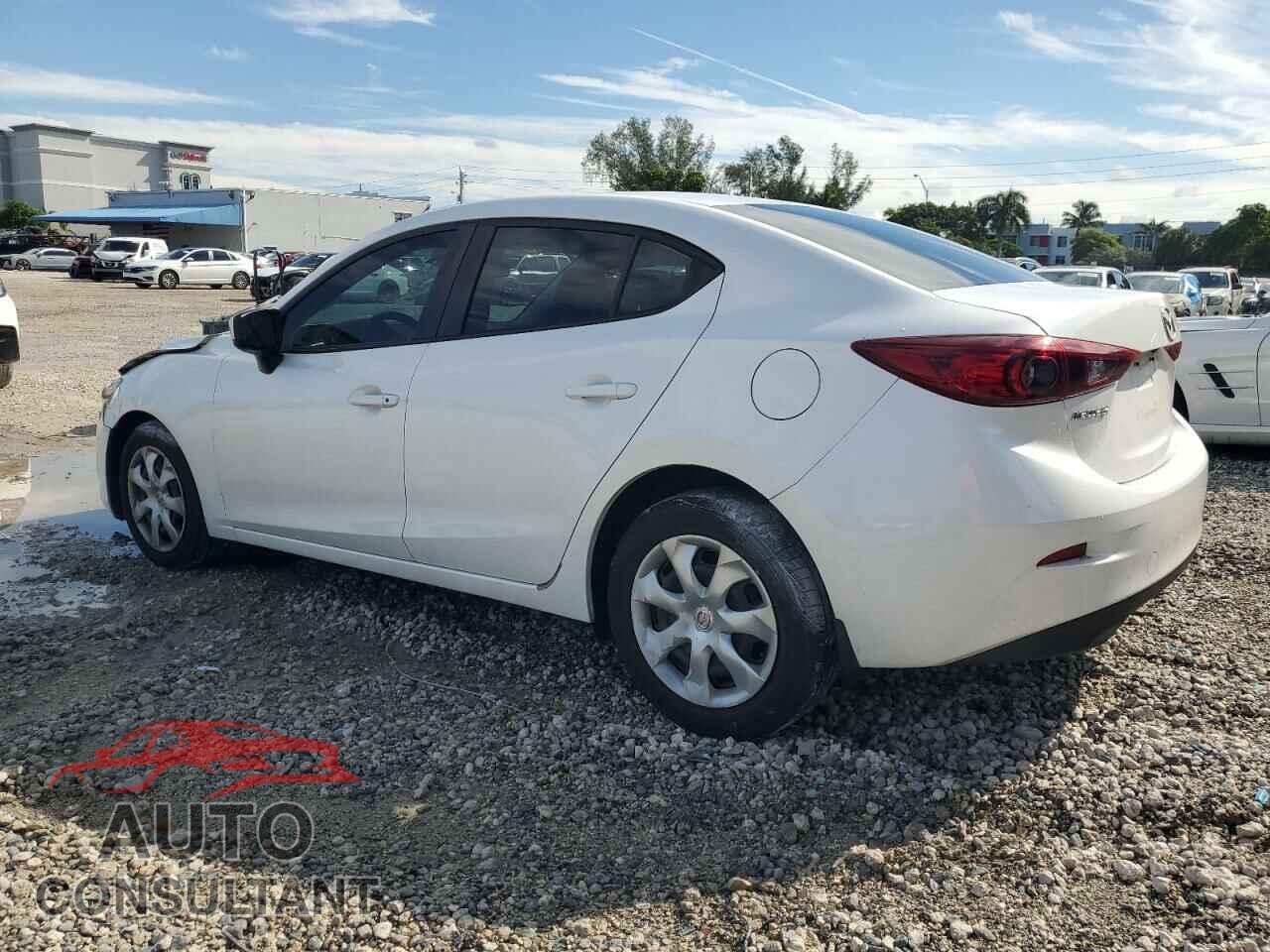 MAZDA 3 2018 - 3MZBN1U76JM163898