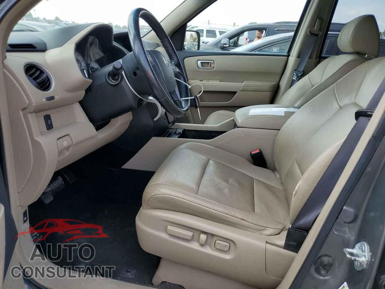 HONDA PILOT 2009 - 5FNYF385X9B026333