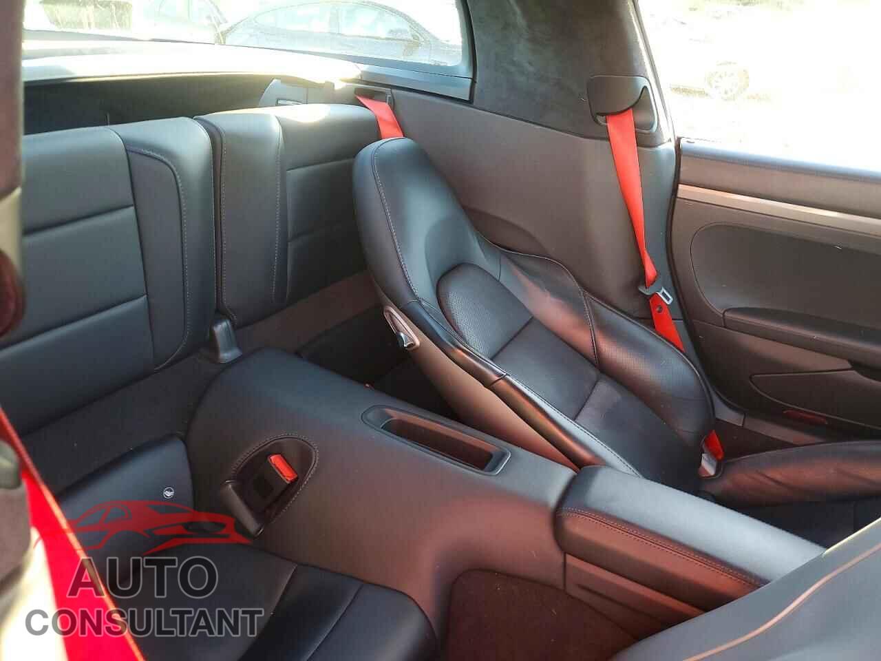 PORSCHE 911 2017 - WP0BB2A94HS136837