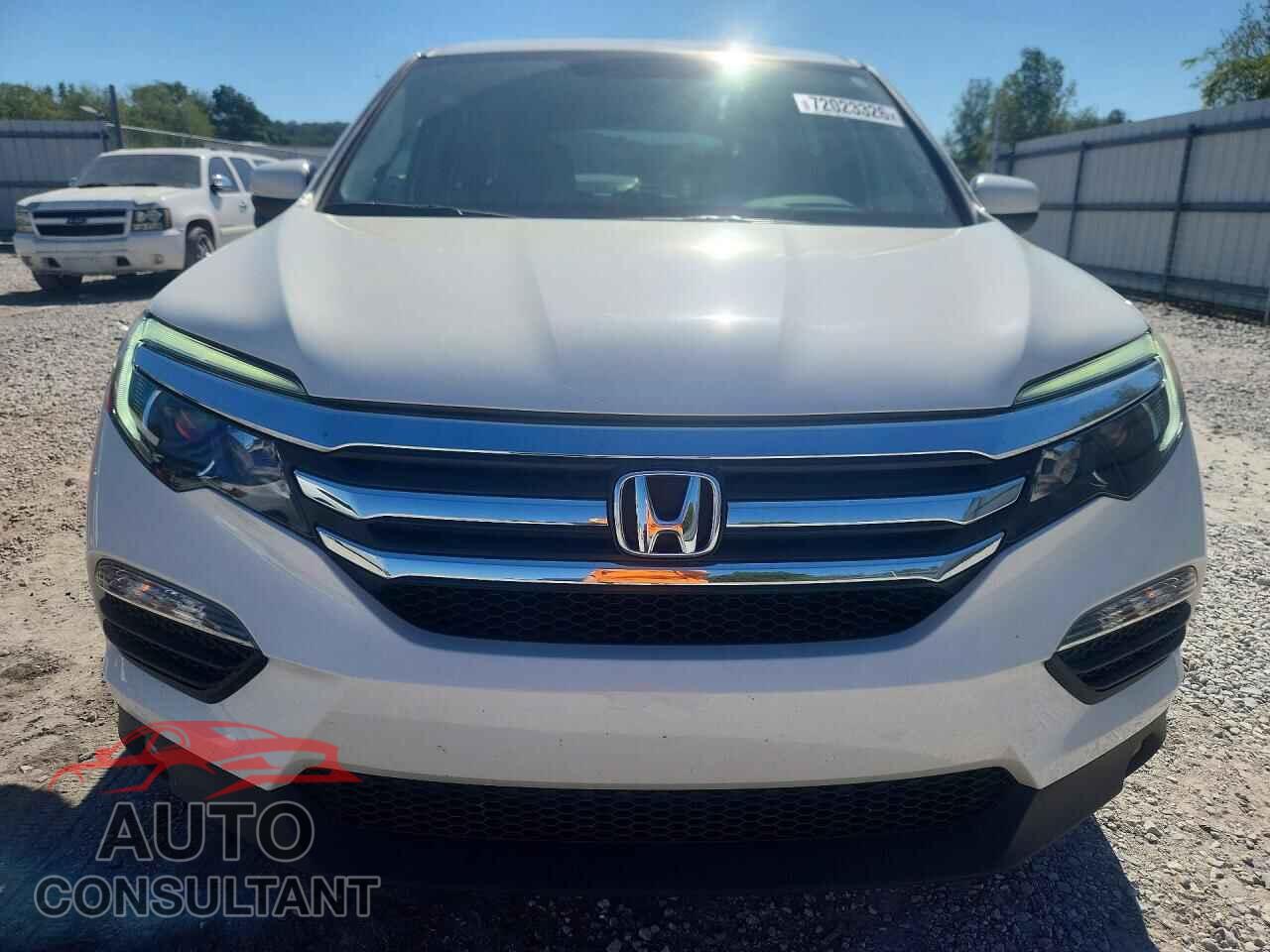 HONDA PILOT 2018 - 5FNYF5H52JB018405