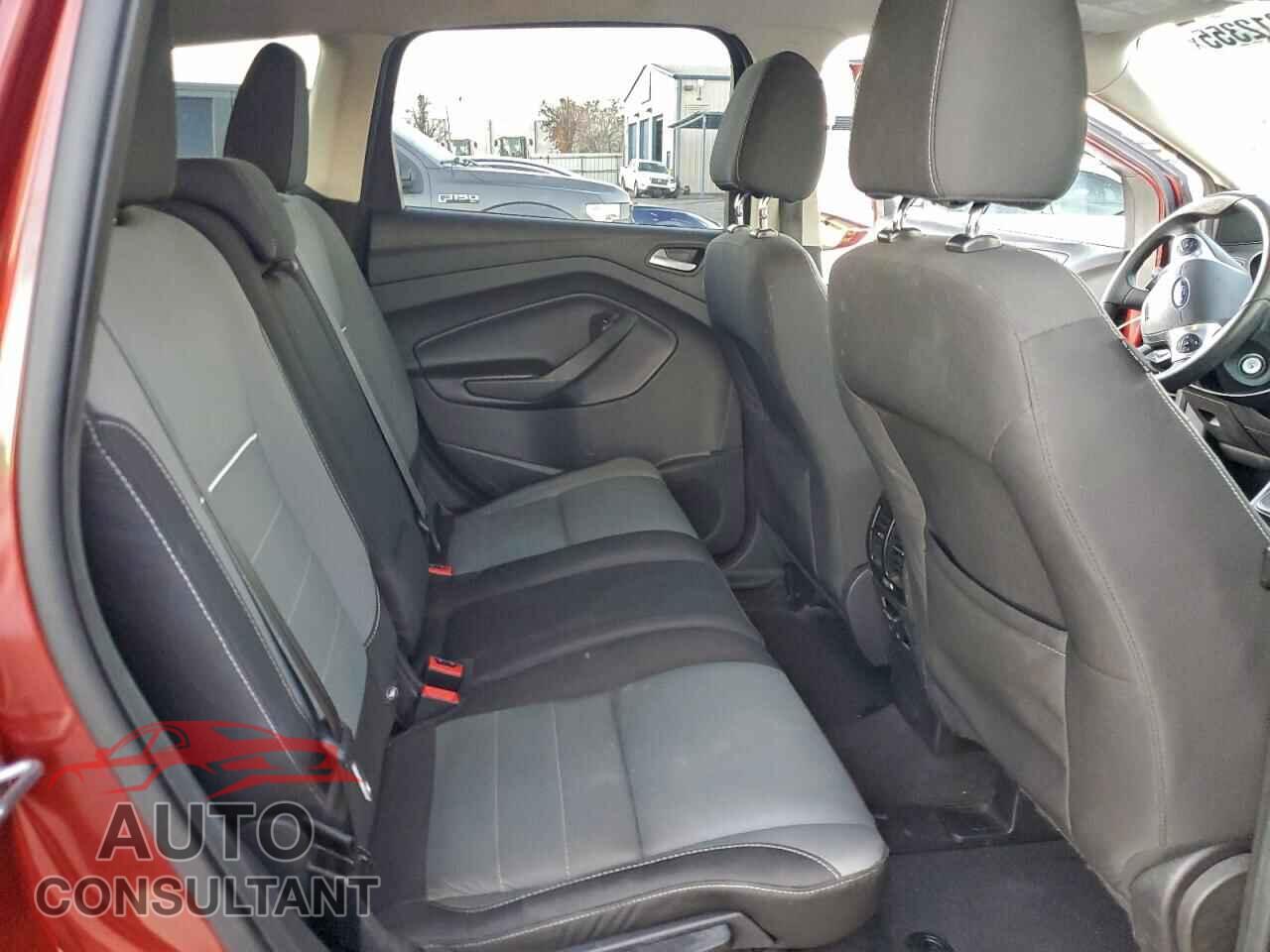 FORD ESCAPE 2014 - 1FMCU0GX4EUE41341