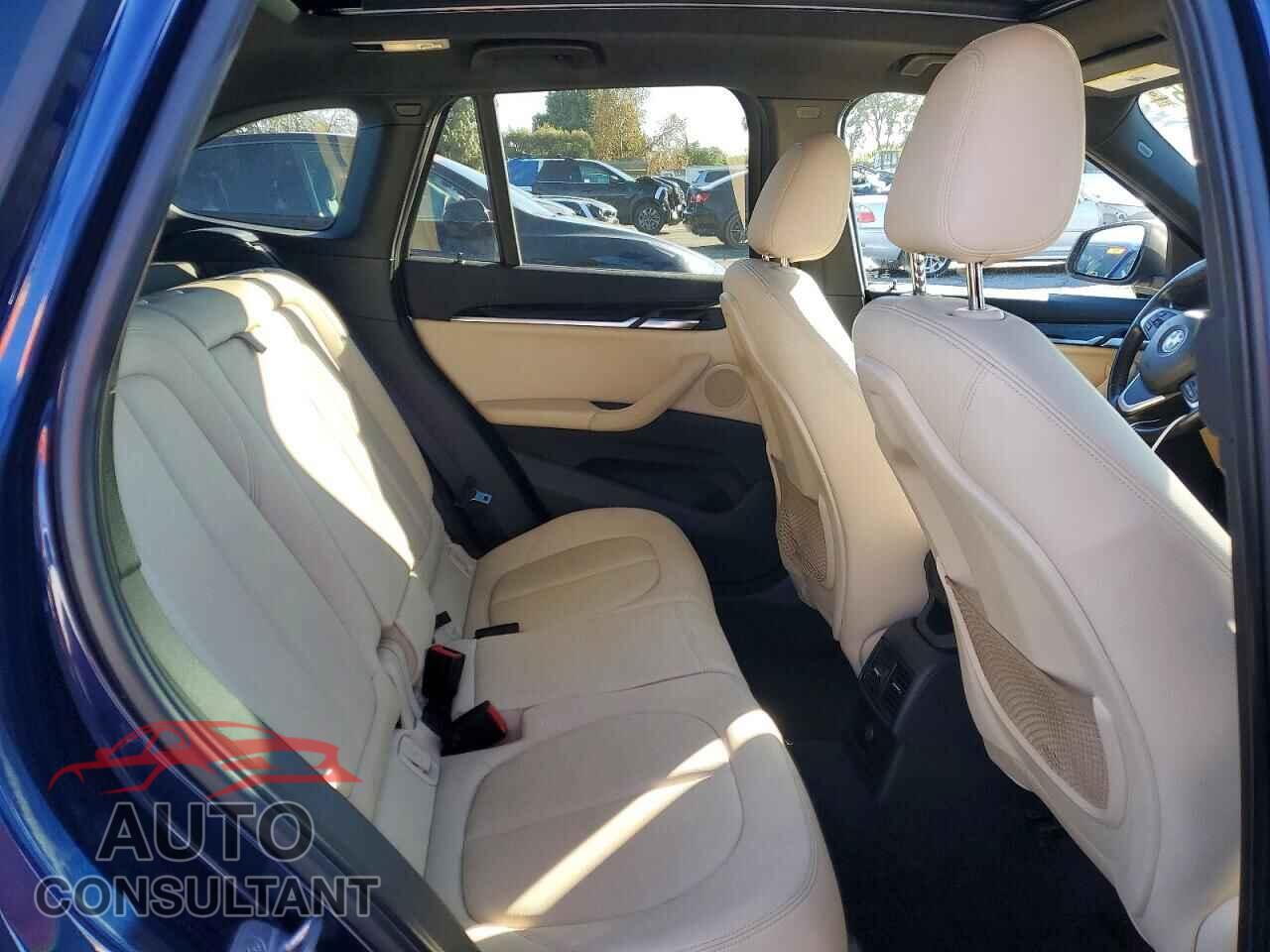 BMW X1 2016 - WBXHT3C37GP884279