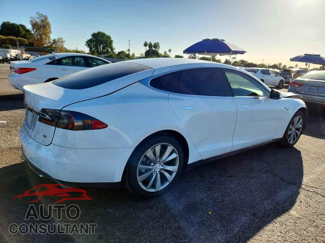 TESLA MODEL S 2014 - 5YJSA1H11EFP48953