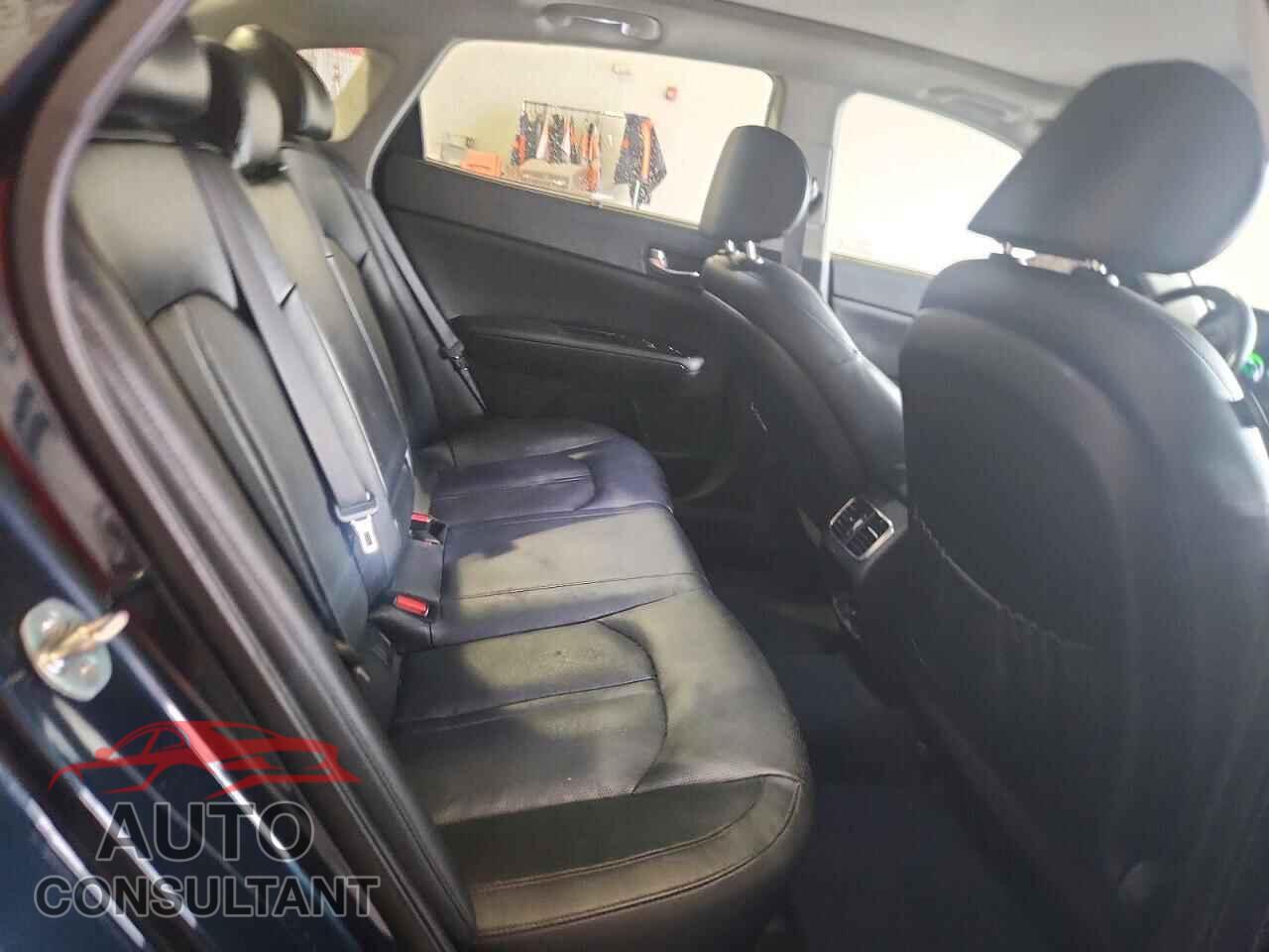 KIA OPTIMA 2017 - KNAGU4LC9H5004480