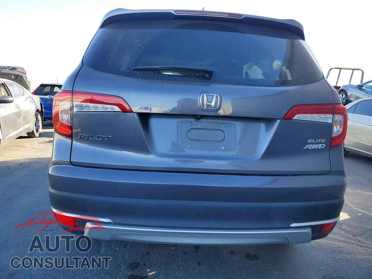 HONDA PILOT 2021 - 5FNYF6H09MB045325