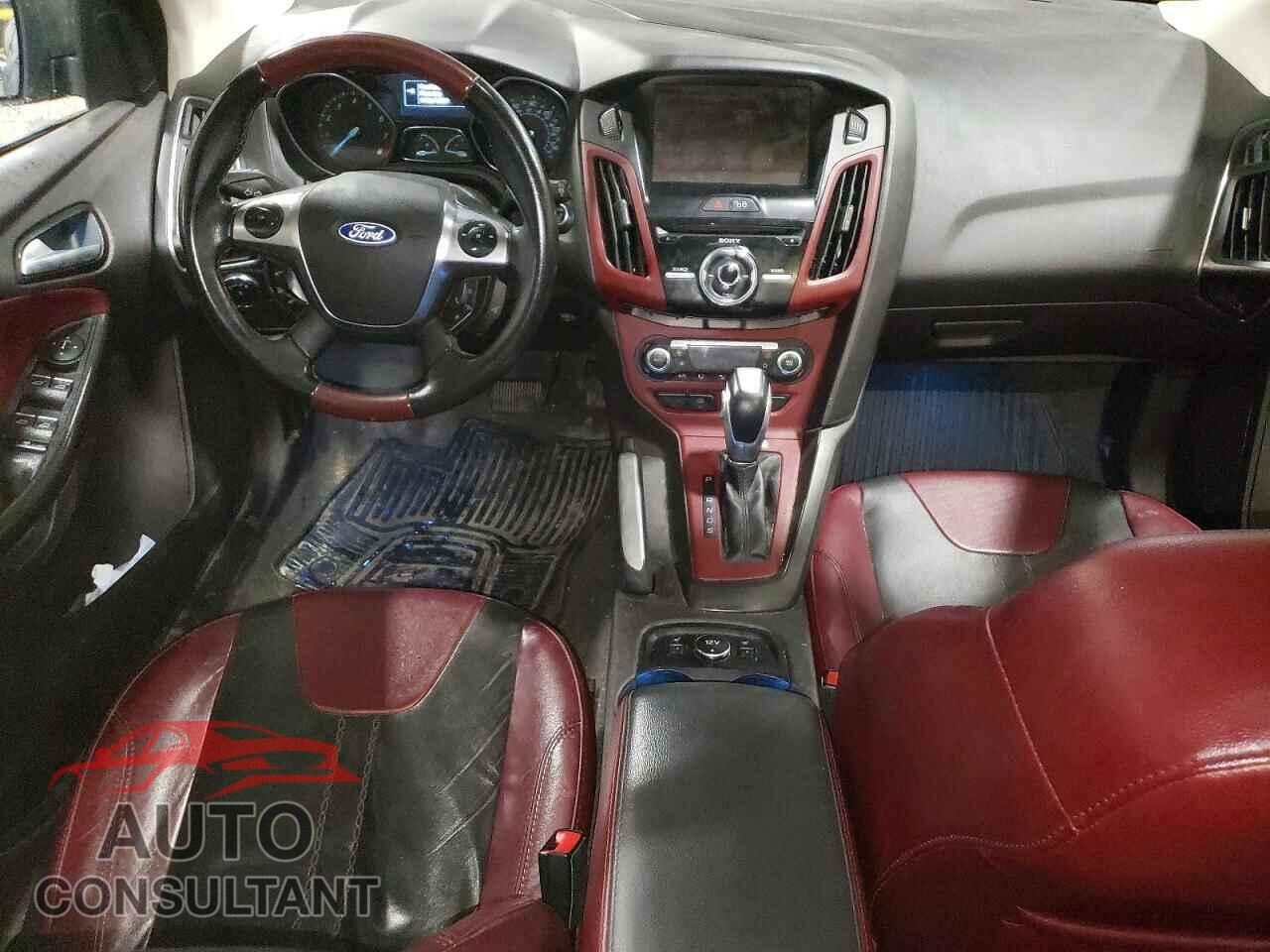FORD FOCUS 2012 - 1FAHP3N20CL436429