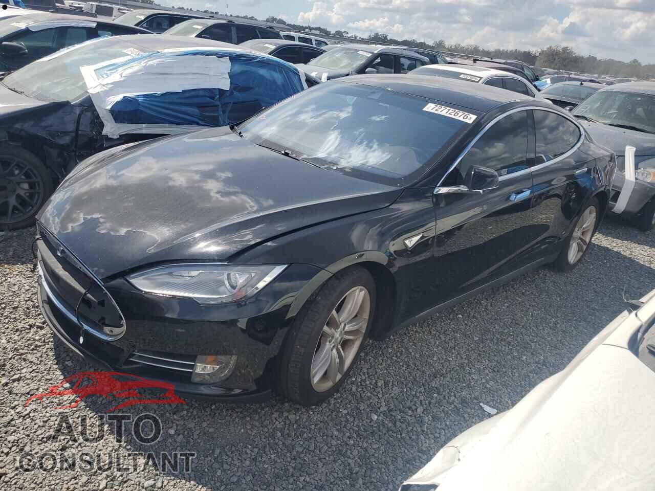 TESLA MODEL S 2015 - 5YJSA1S28FF085819