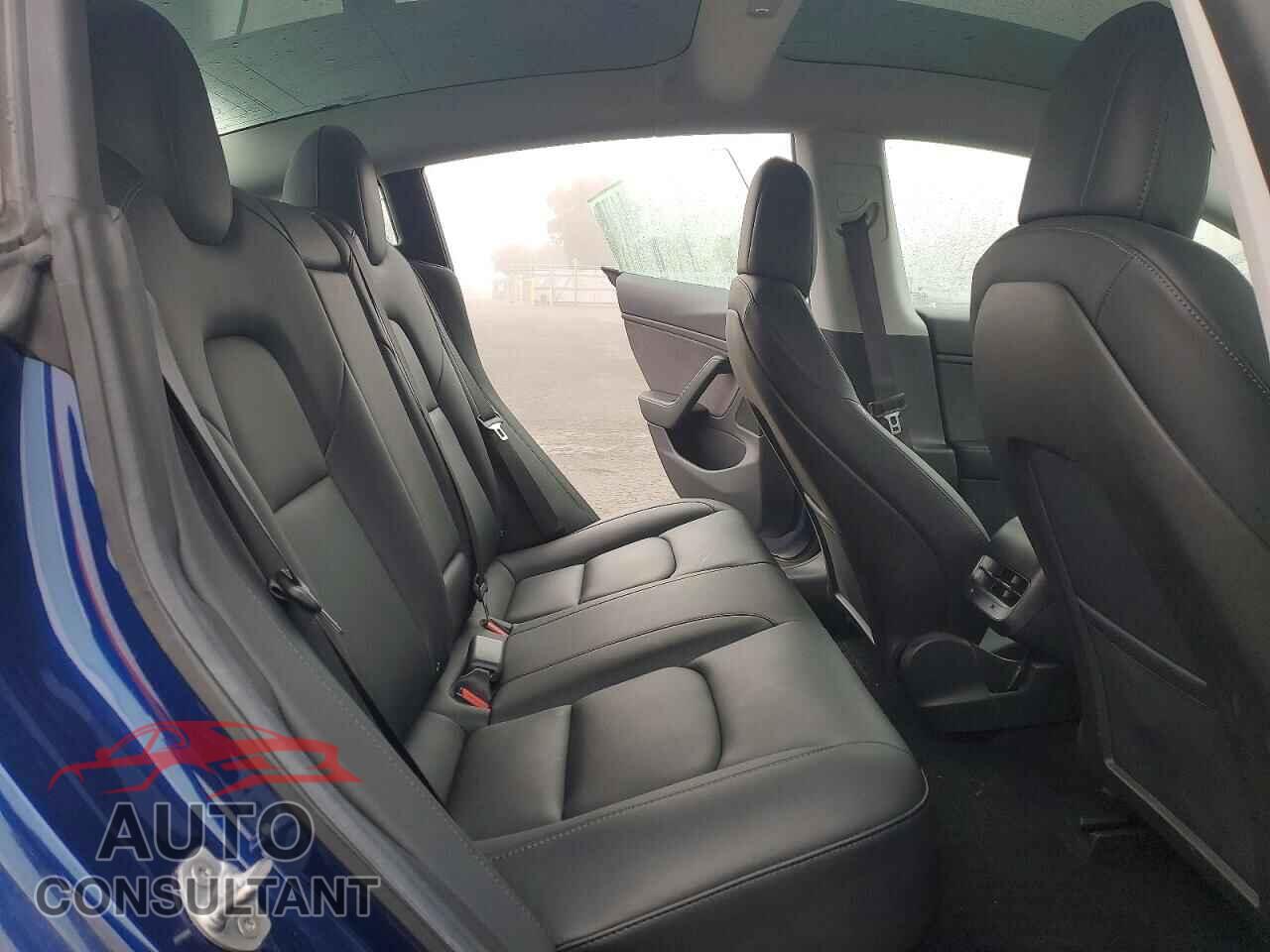 TESLA MODEL 3 2019 - 5YJ3E1EA8KF400866