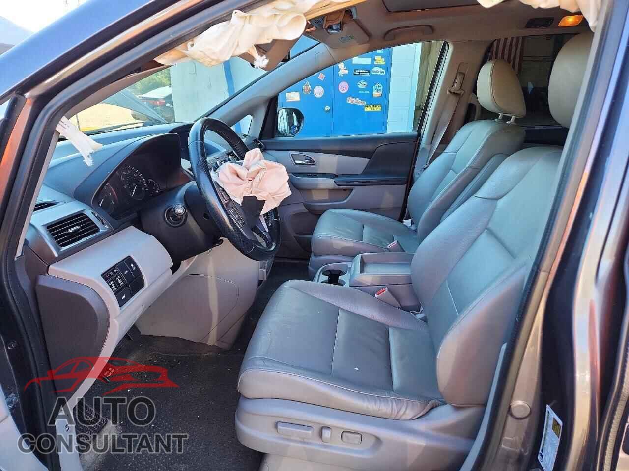 HONDA ODYSSEY 2015 - 5FNRL5H64FB061219