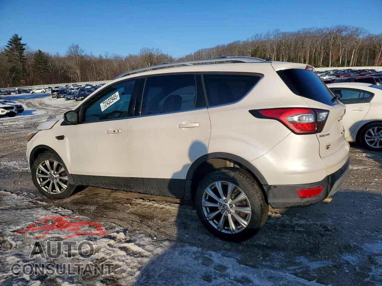 FORD ESCAPE 2017 - 1FMCU9JD0HUE61853