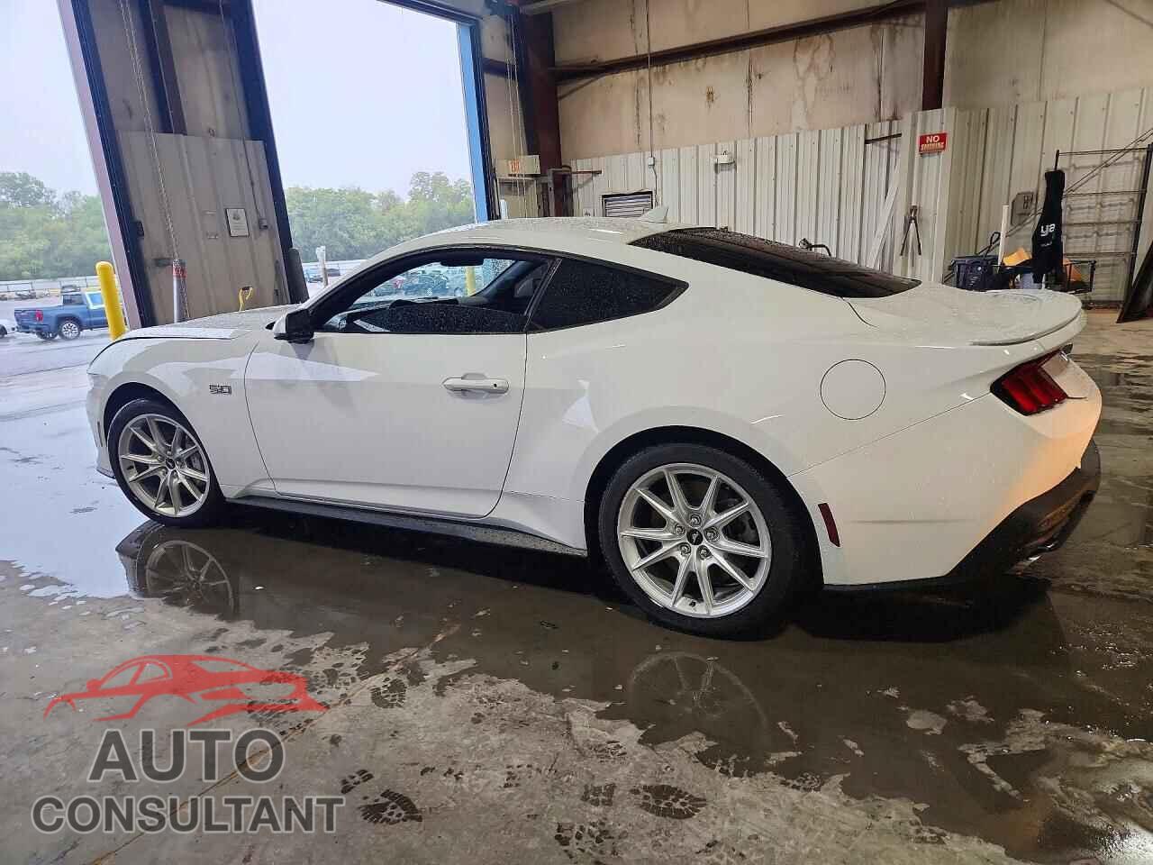 FORD MUSTANG 2024 - 1FA6P8CF2R5410017