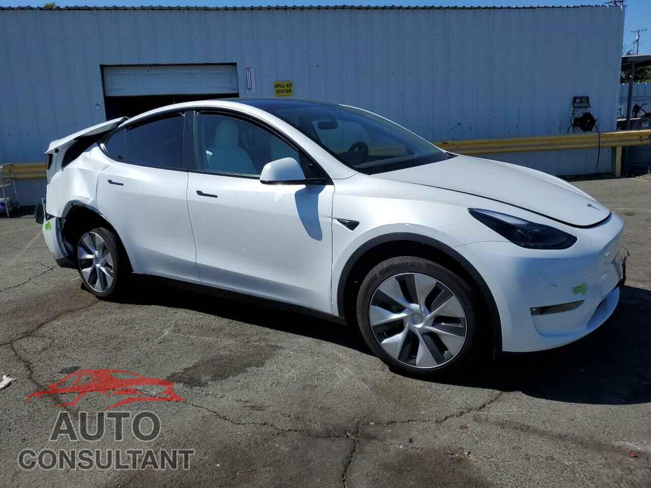 TESLA MODEL Y 2023 - 7SAYGDEE0PF702828