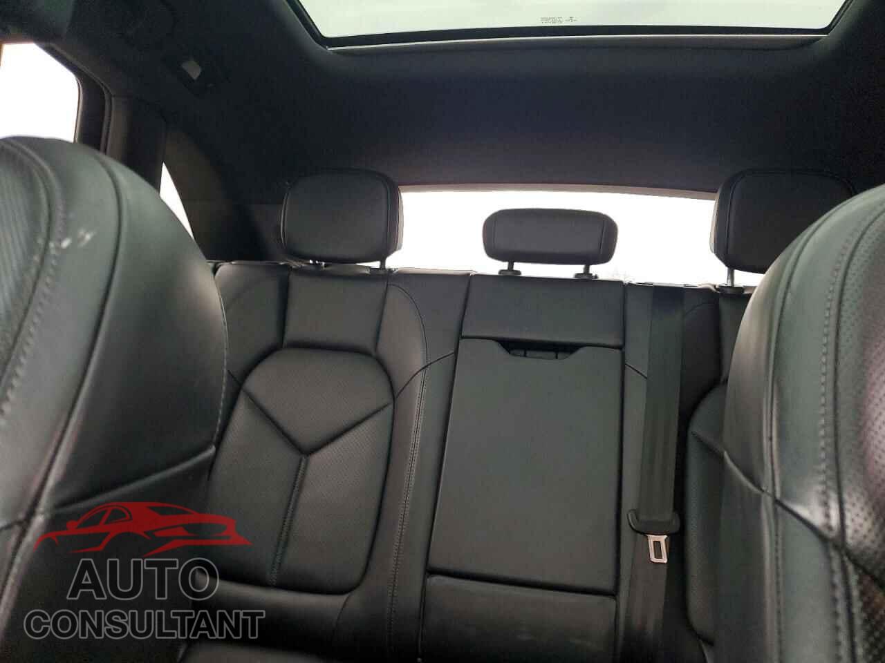 PORSCHE MACAN 2017 - WP1AA2A54HLB04278