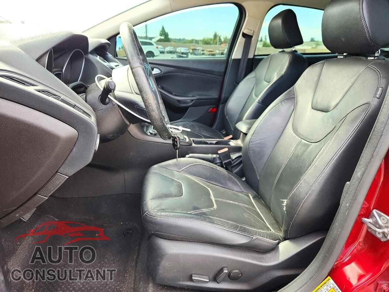 FORD FOCUS 2016 - 1FADP3F27GL362817