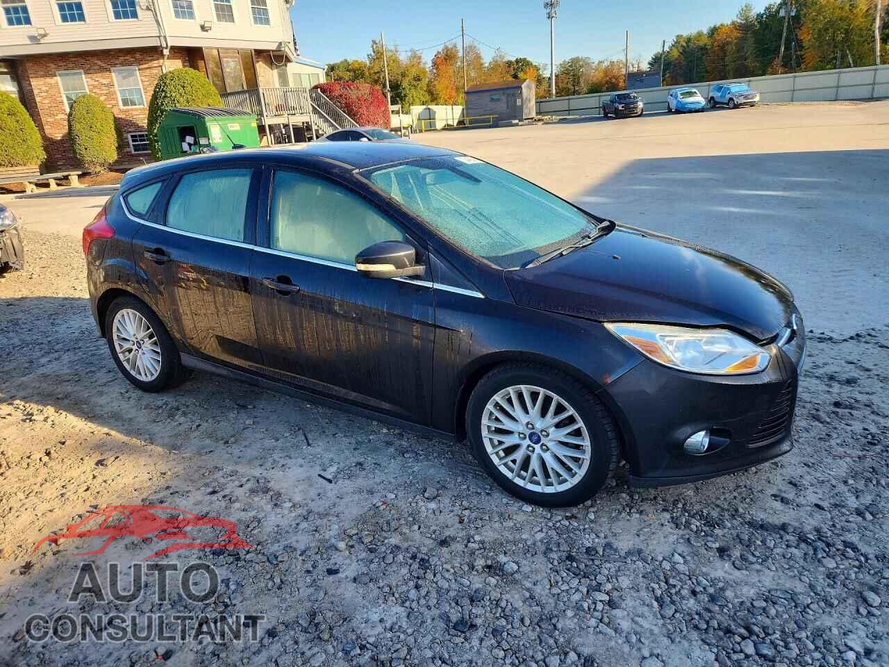 FORD FOCUS 2012 - 1FAHP3M24CL292417