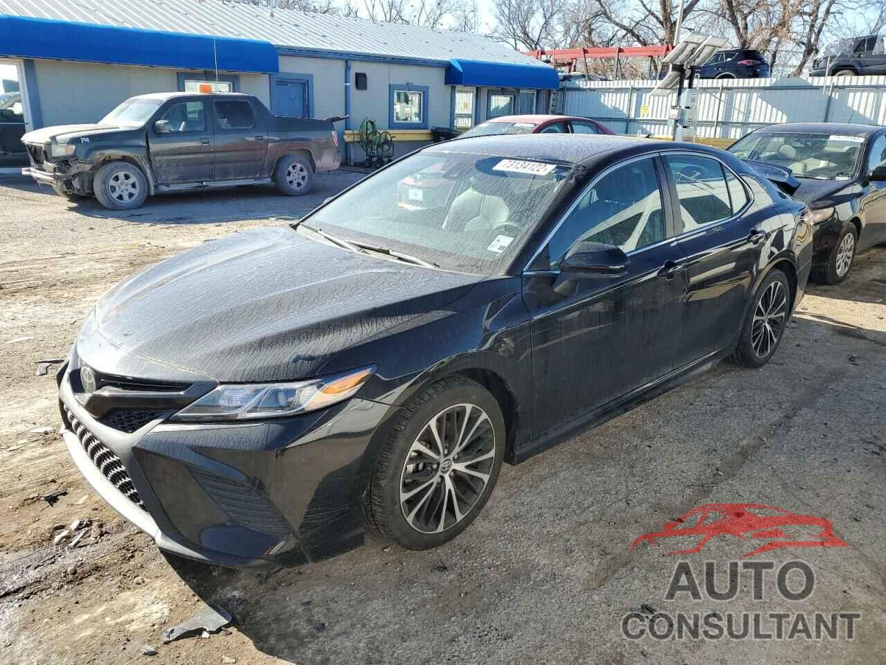 TOYOTA CAMRY 2020 - 4T1G11AKXLU390177
