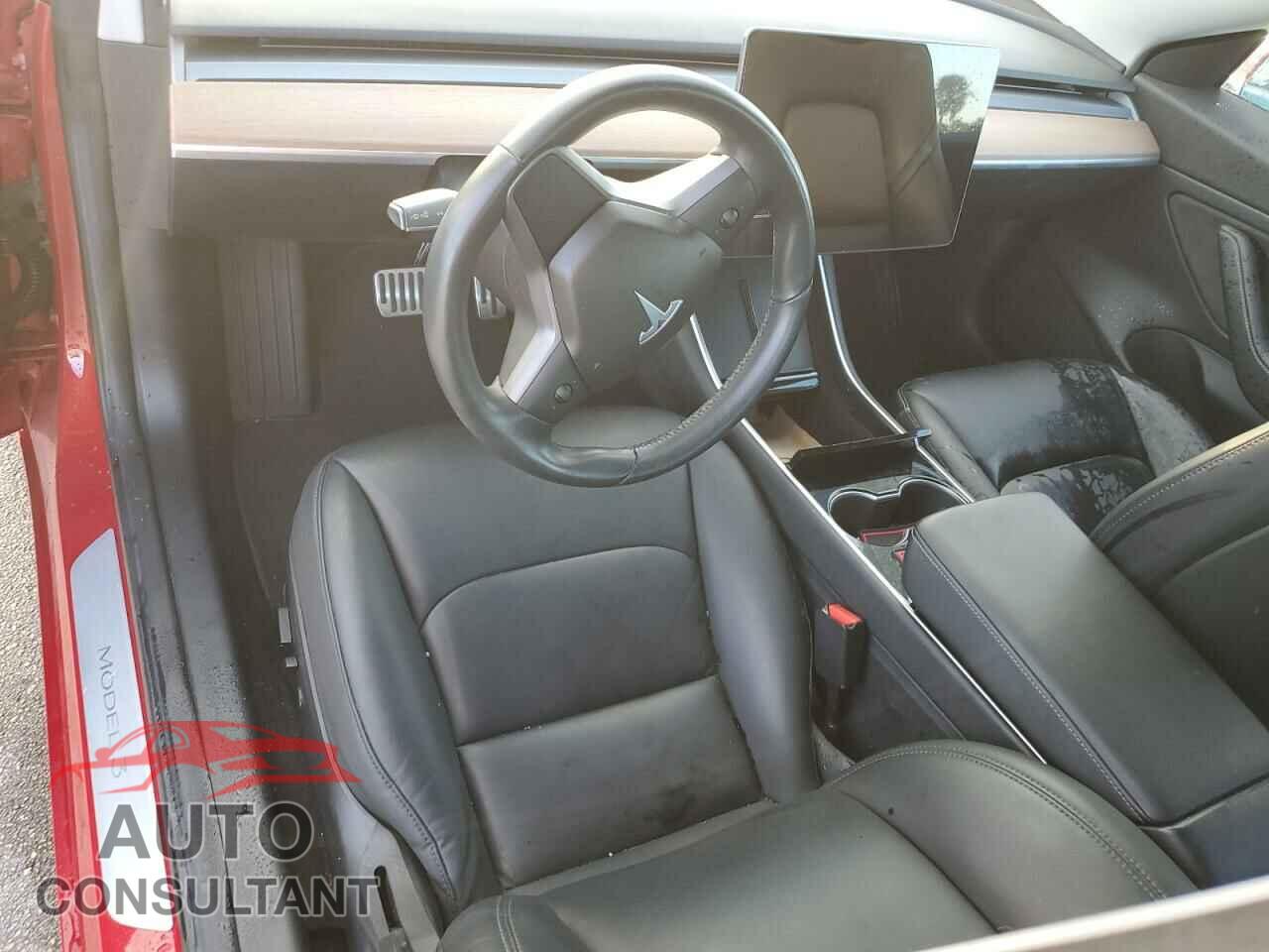 TESLA MODEL 3 2018 - 5YJ3E1EB4JF121583